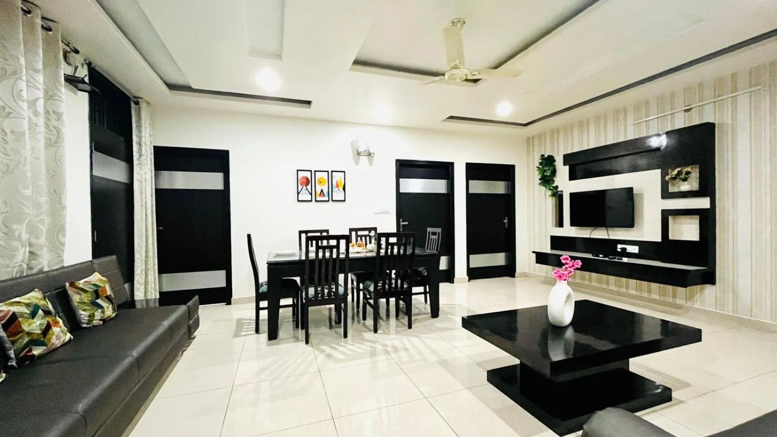 TV and multimedia in Olive Service Apartments Jaipur - Vaishali Nagar