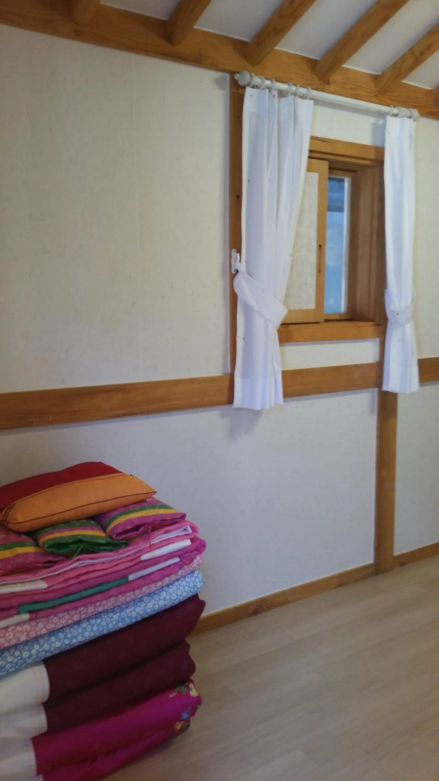 Bed in Jeongga Hanok