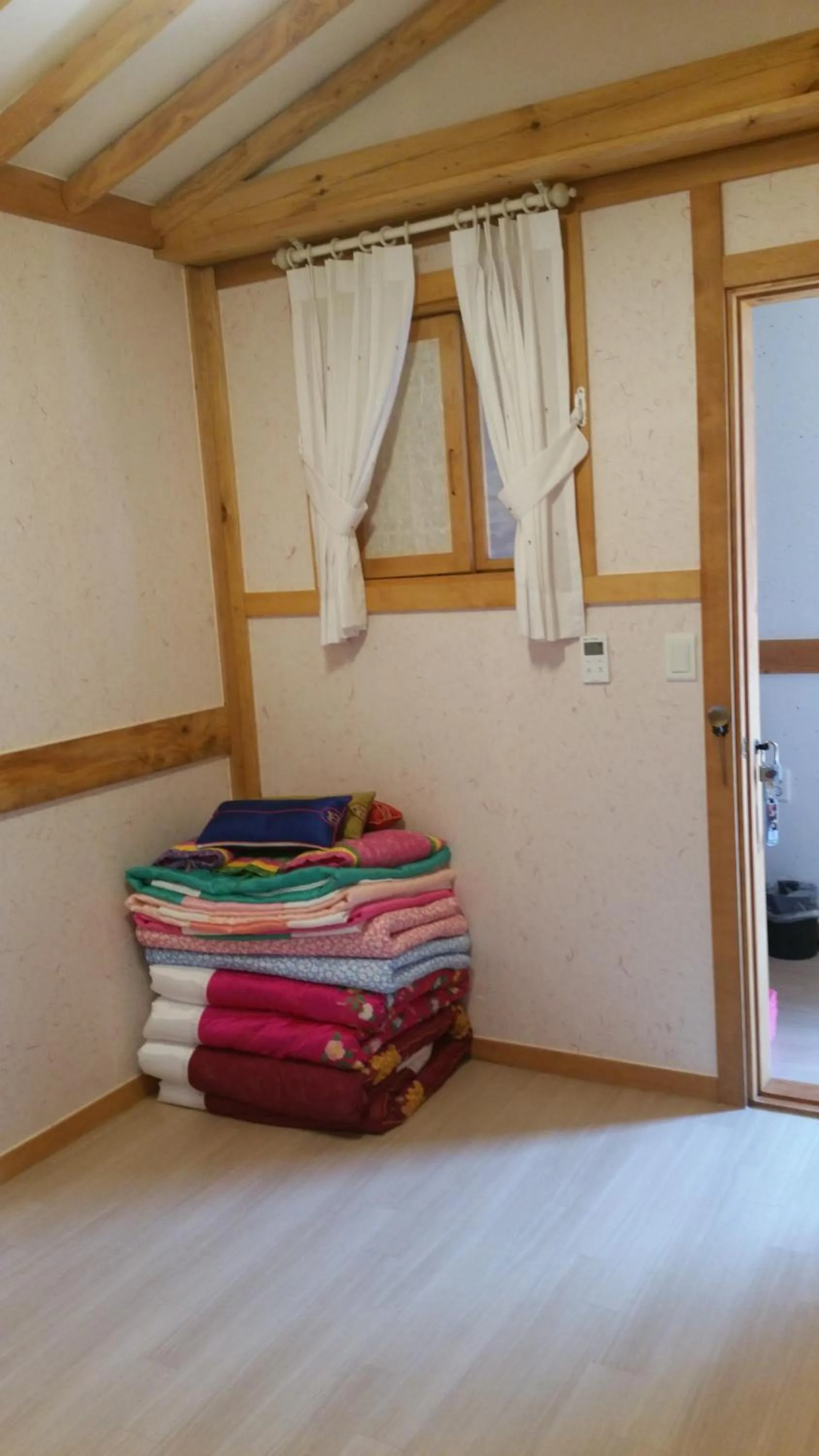 Bed in Jeongga Hanok