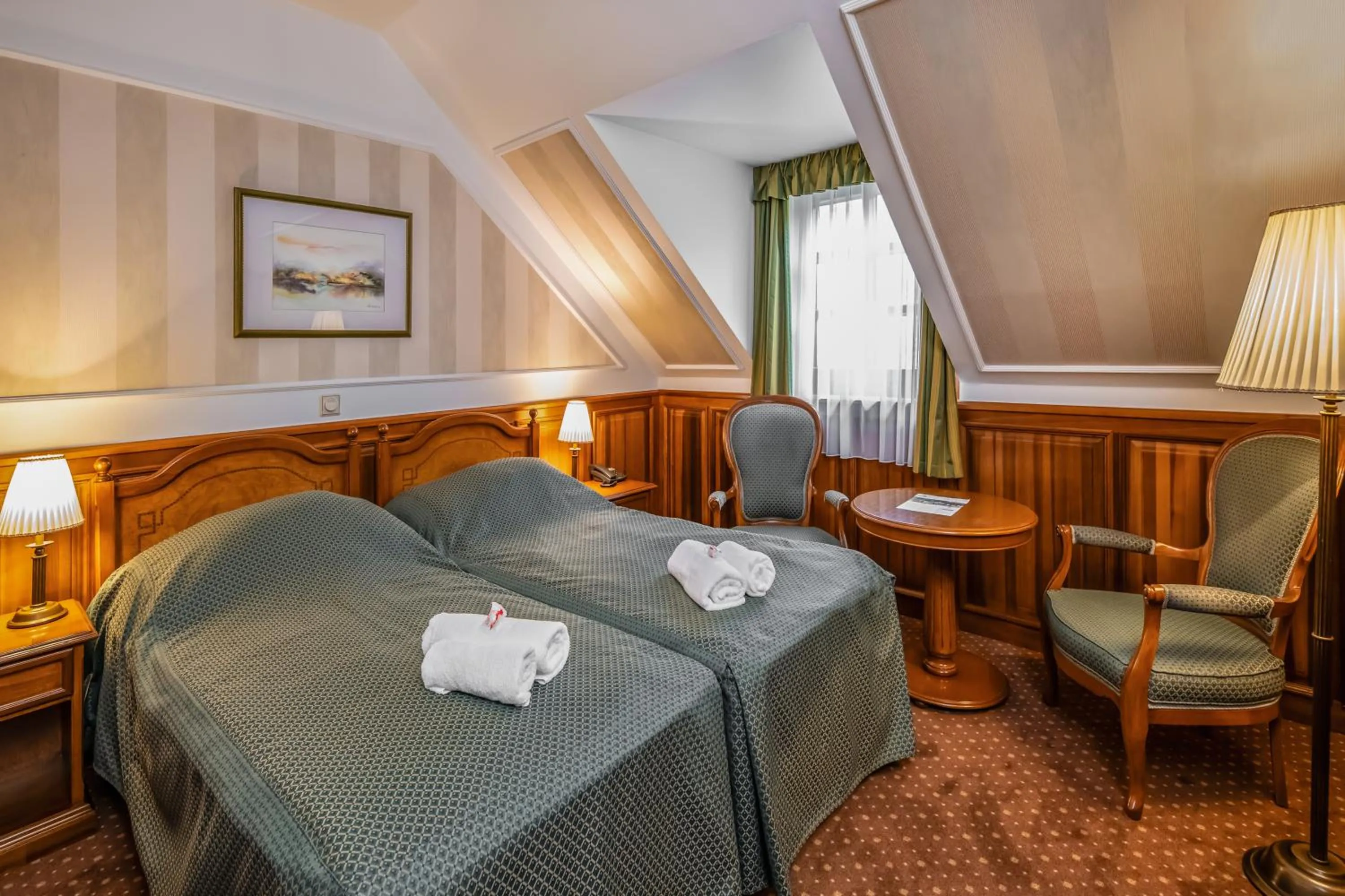 Bed in Kastélyhotel Sasvár Resort