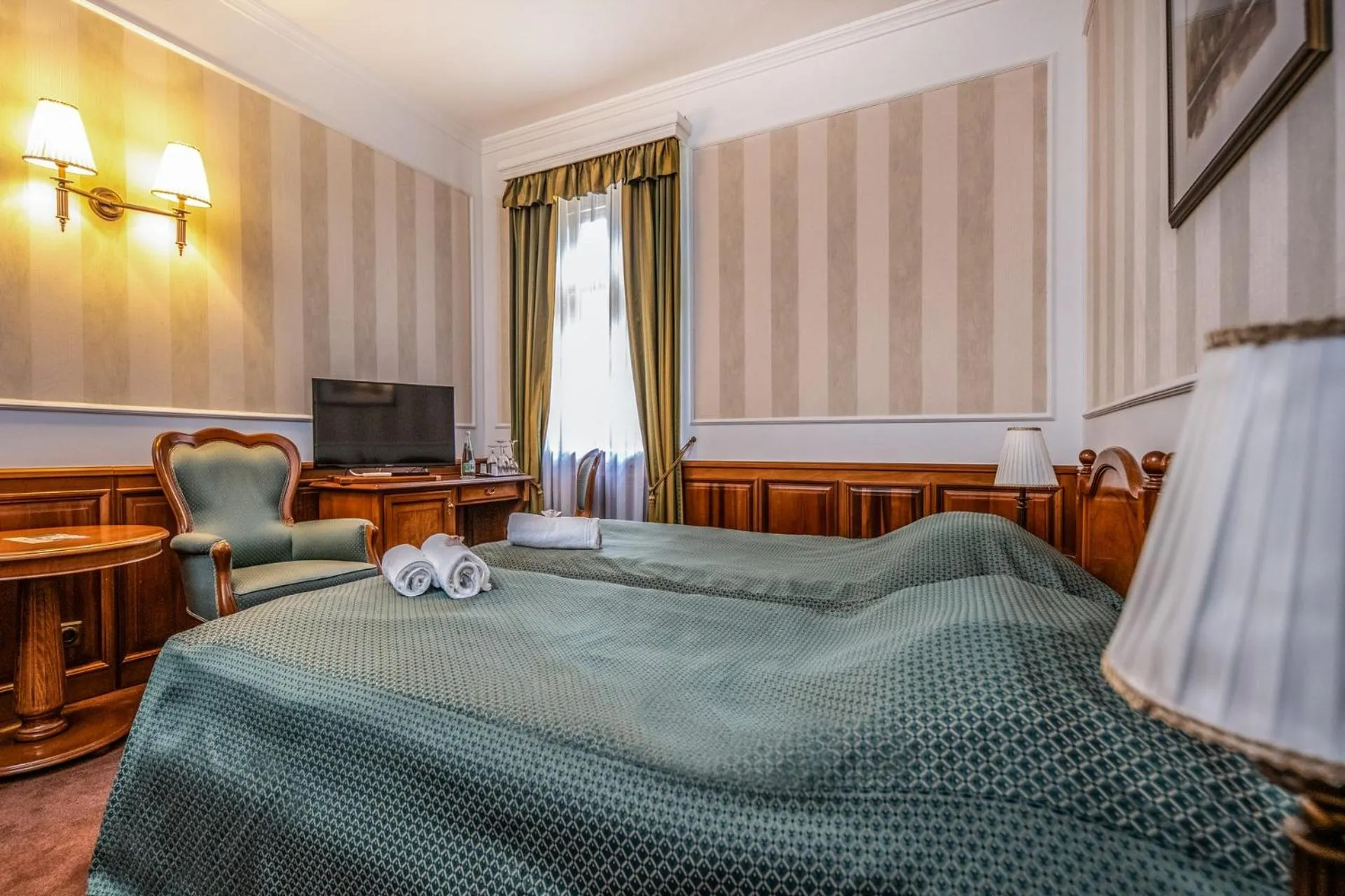 Bed in Kastélyhotel Sasvár Resort