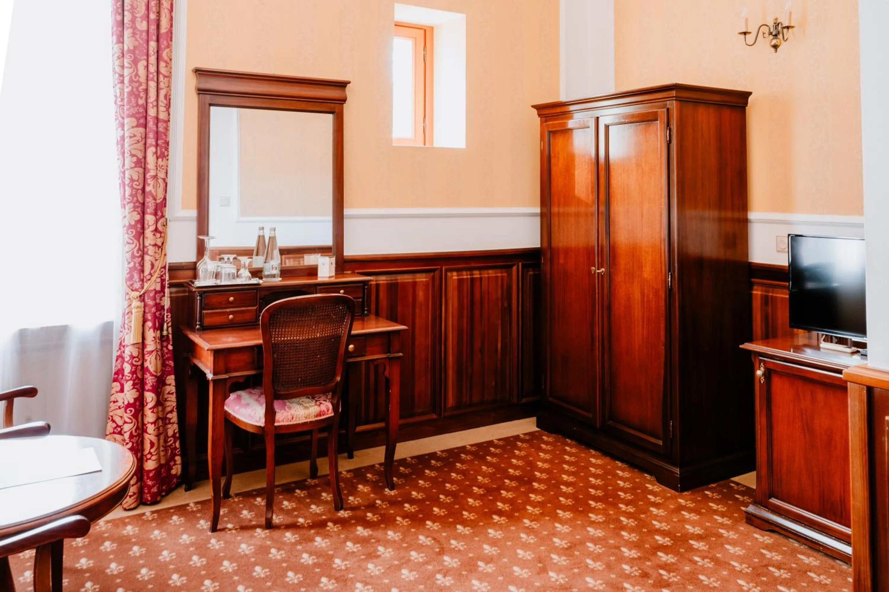 Kastélyhotel Sasvár Resort