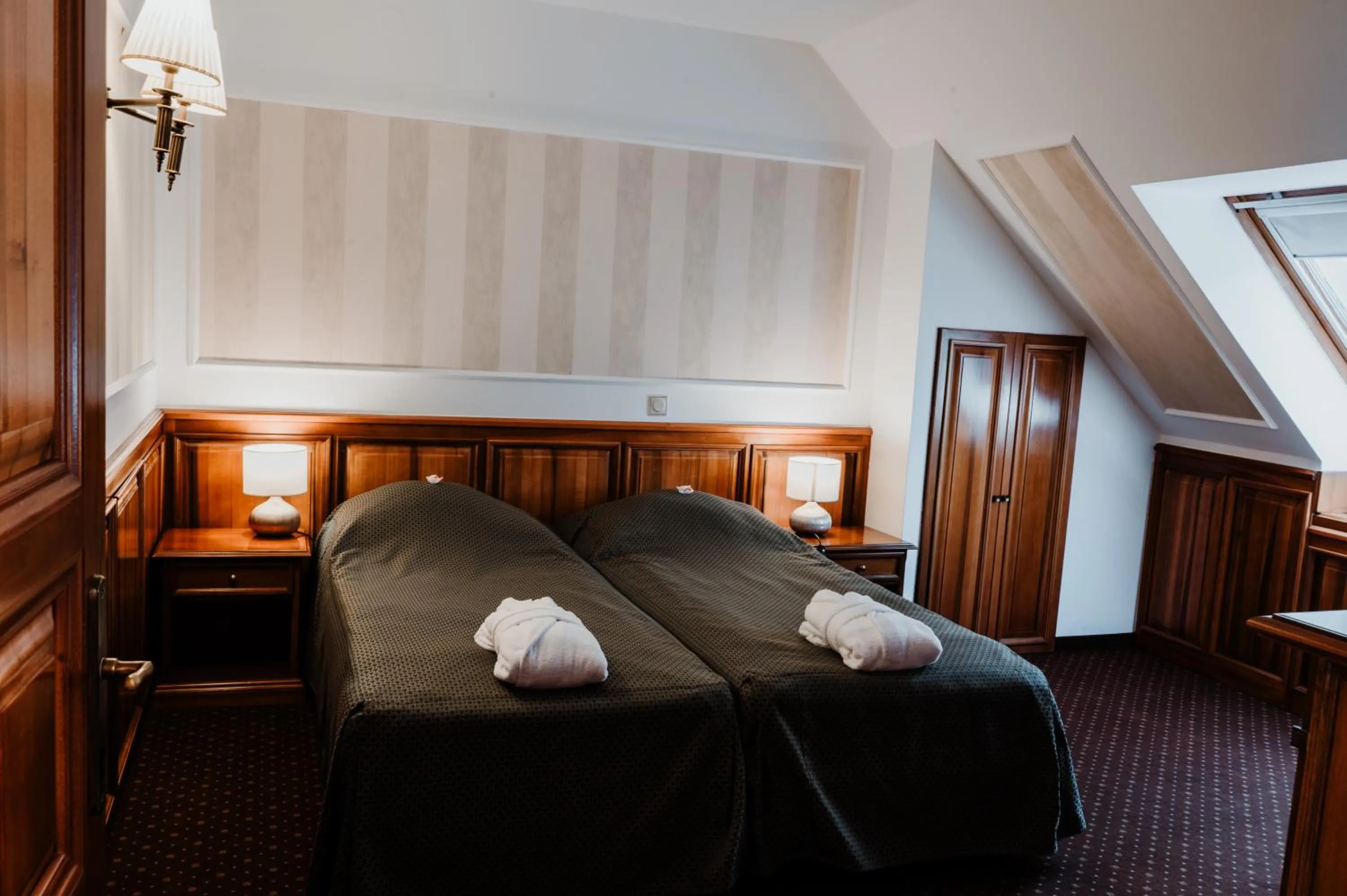 Bed in Kastélyhotel Sasvár Resort