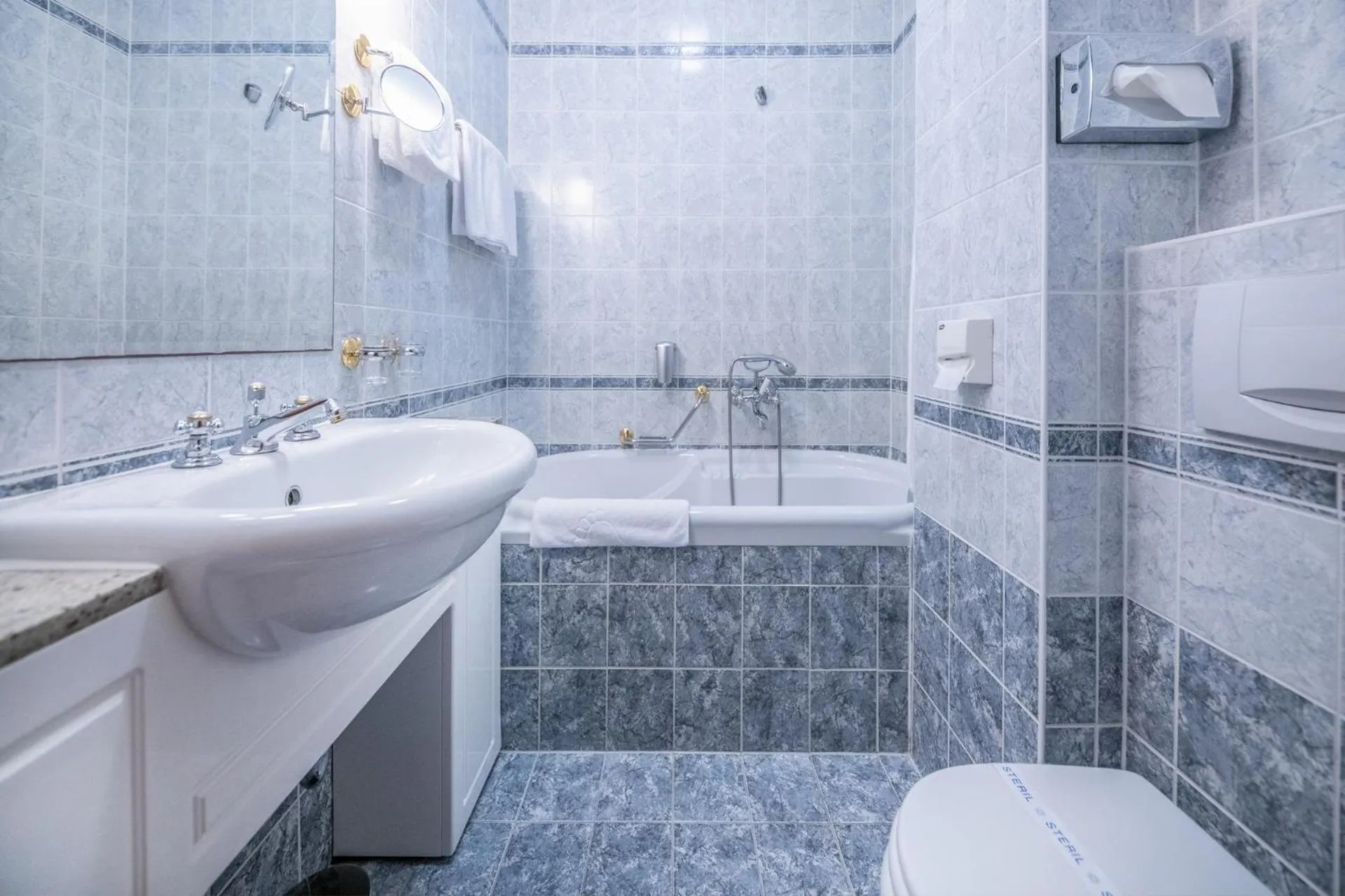 Kastélyhotel Sasvár Resort