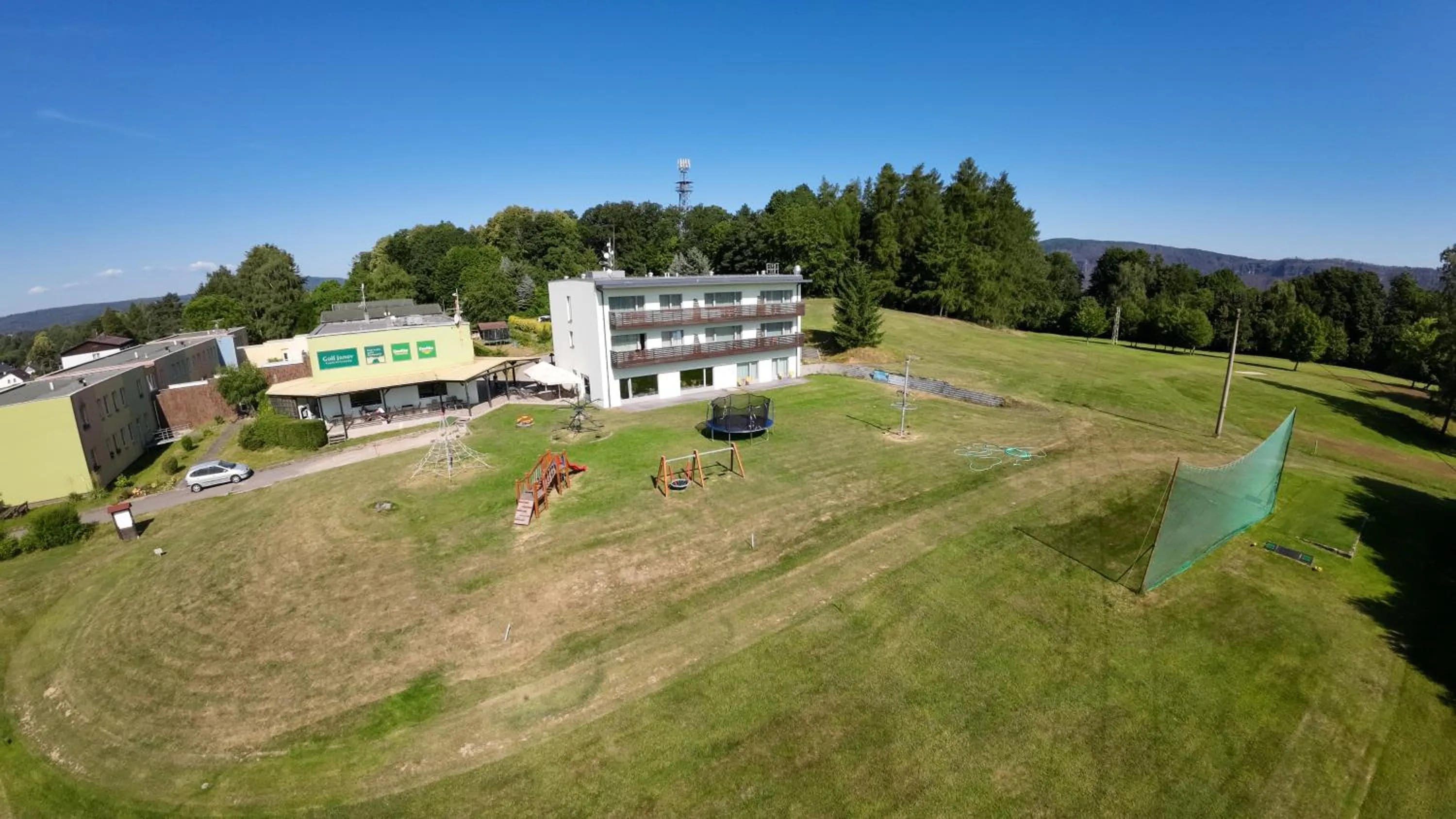 Property building in Hotel Devítka