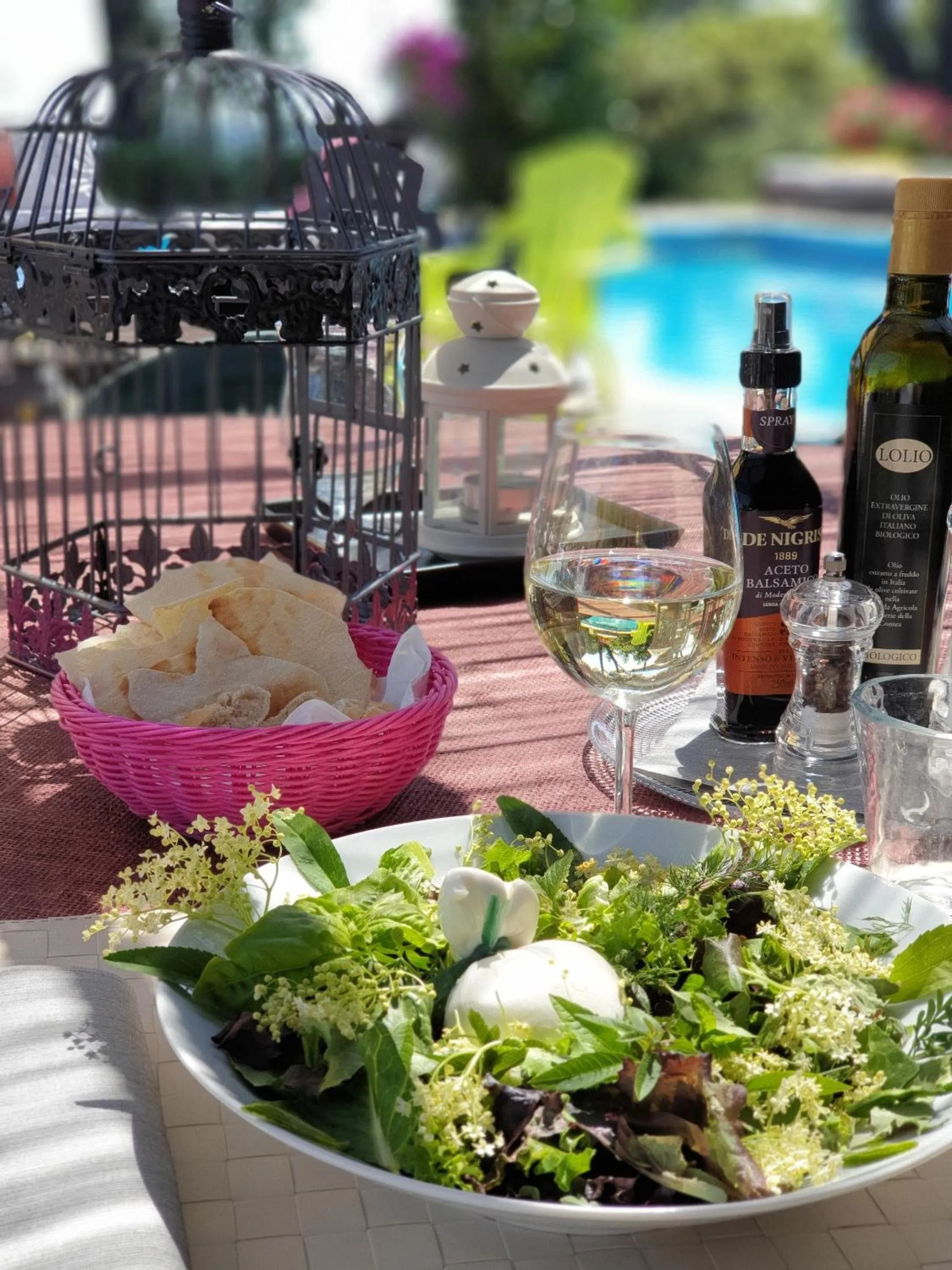 Restaurant/places to eat in Almanuda Naturist Village