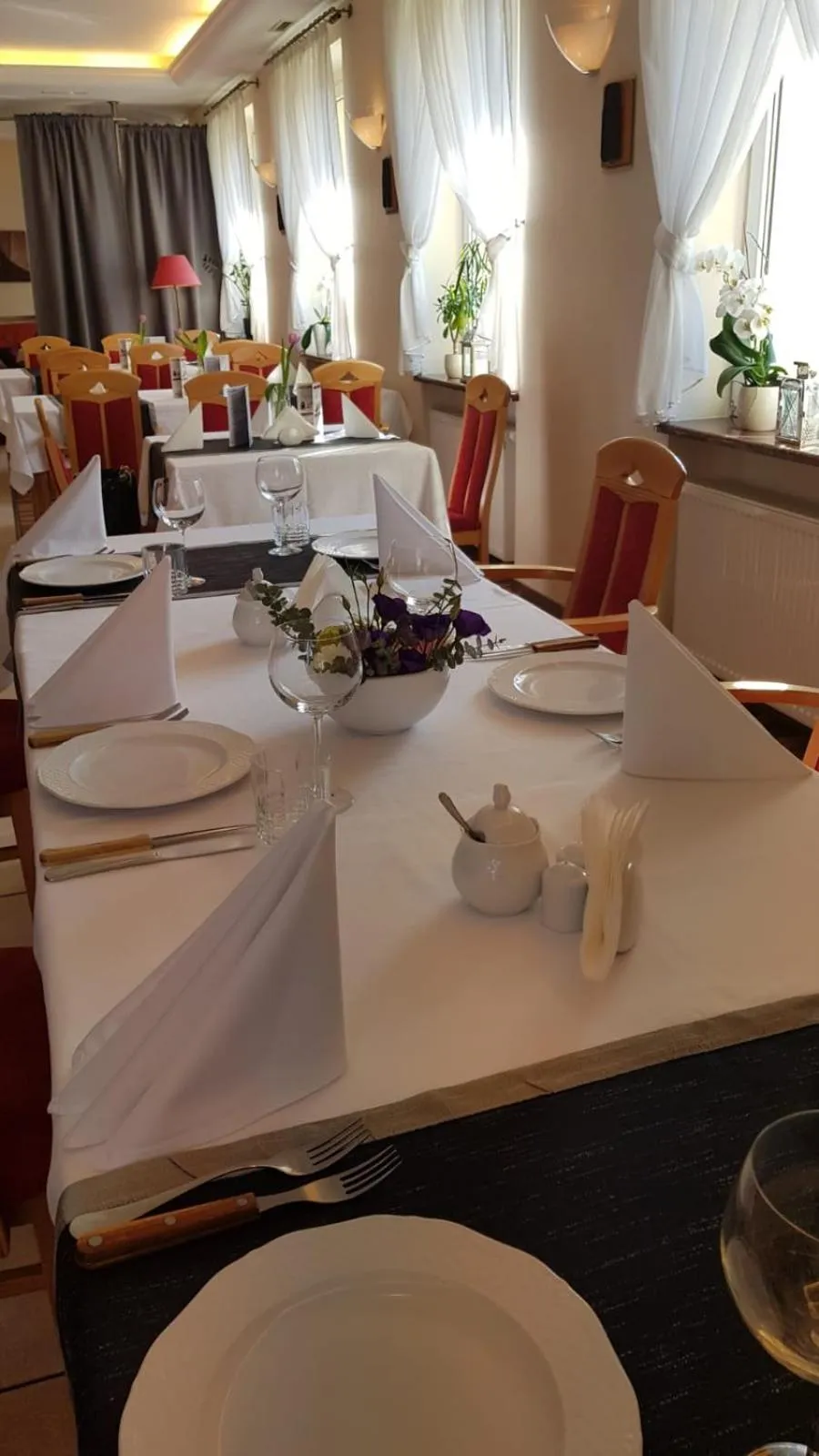 Restaurant/places to eat in Delta In