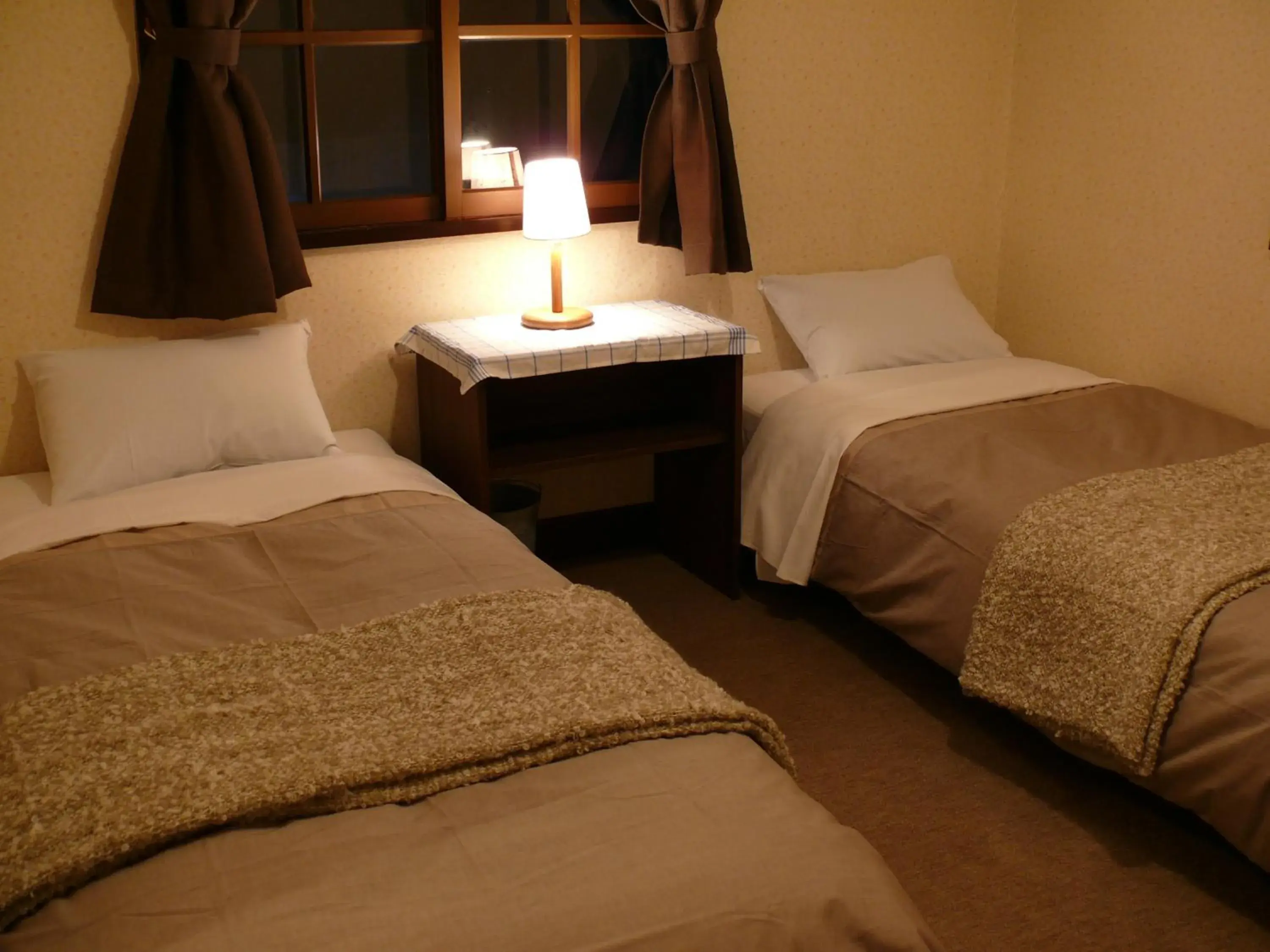 Standard Triple Room in Country Inn Mori no Gorilla Standard Triple Room in Country Inn Mori no Gorilla