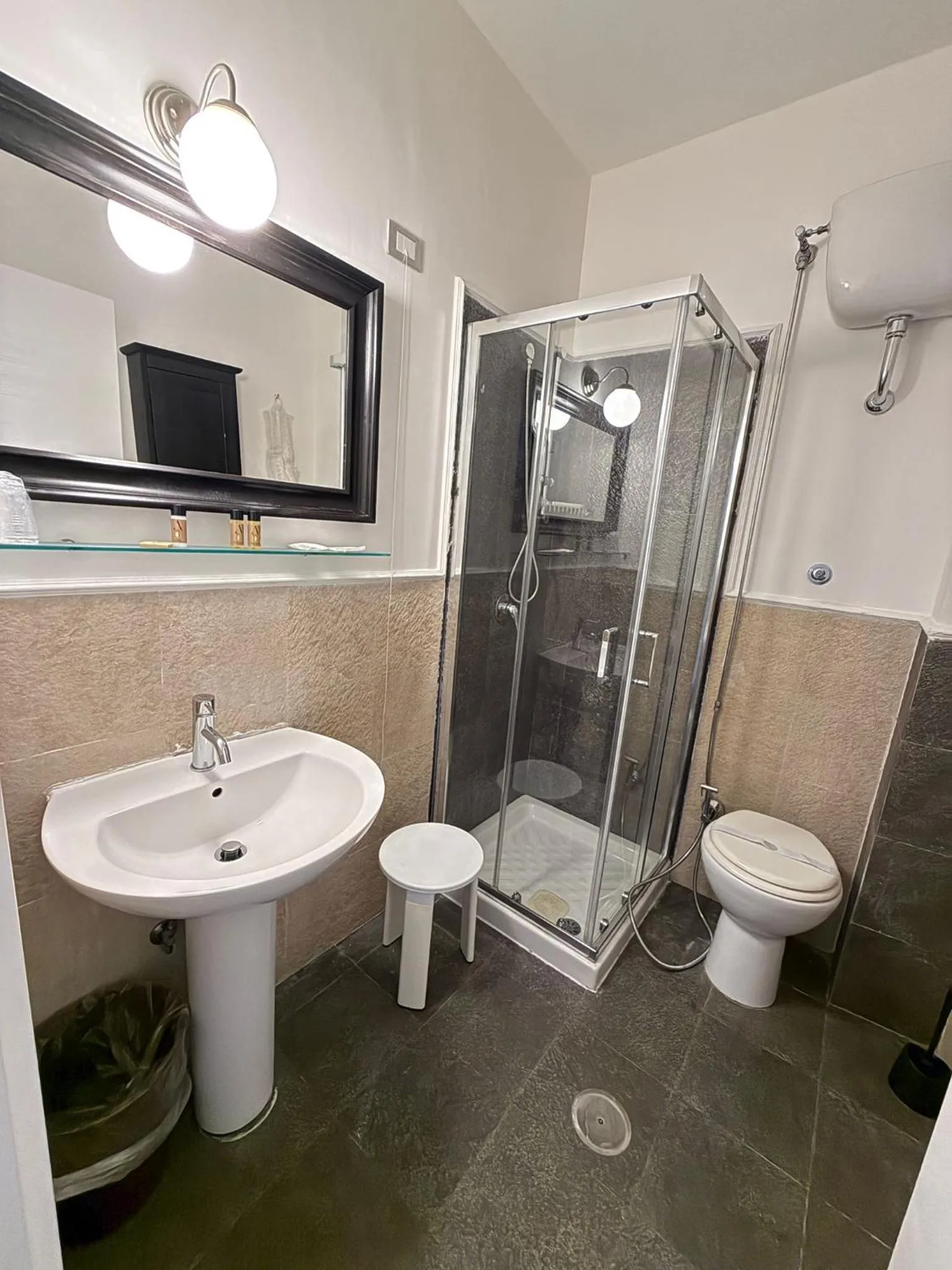 Shower in Hotel Plebiscito Aparthotel