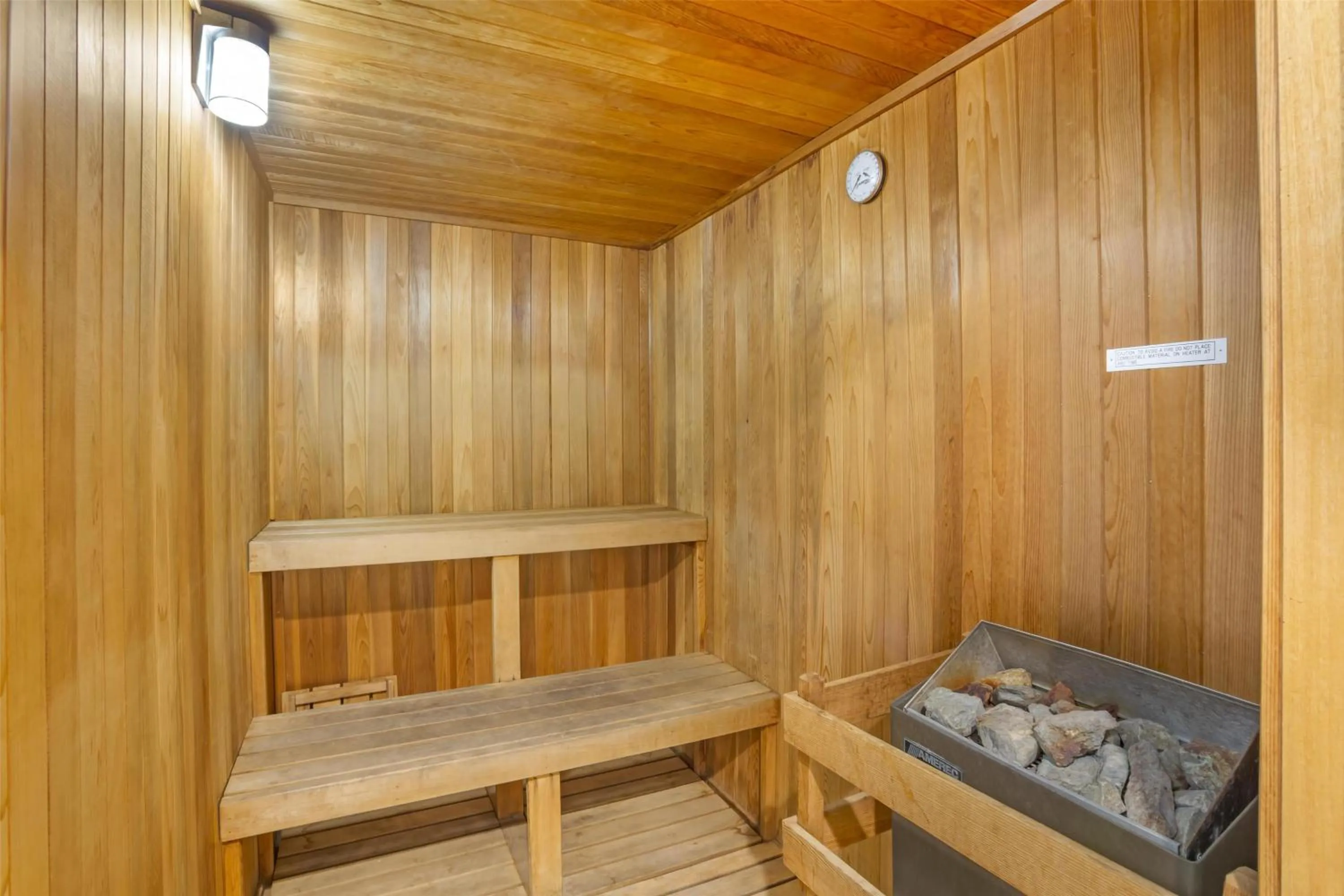 Spa and wellness centre/facilities in Best Western Plus Dixon Davis