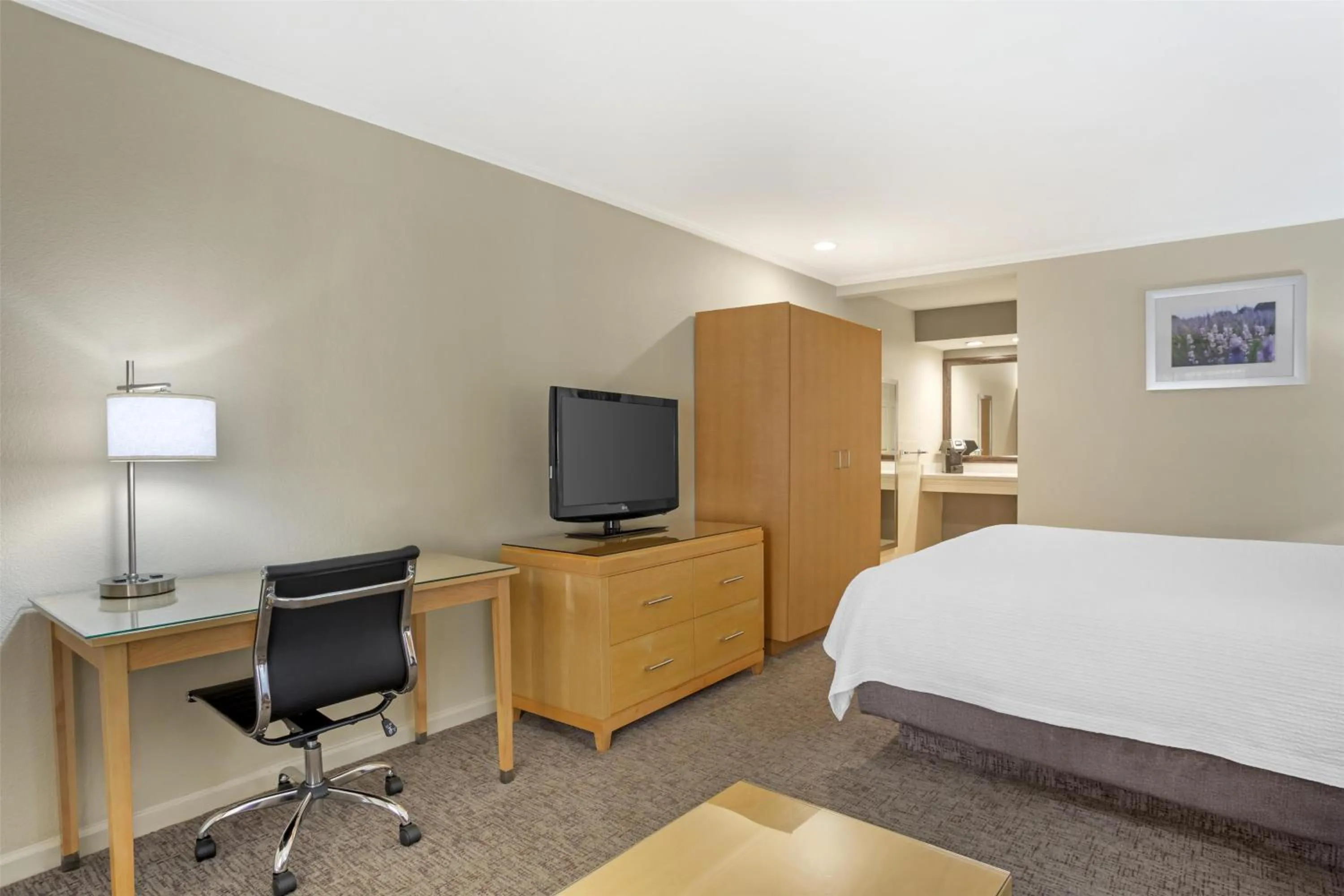 Bedroom, Bed in Best Western Plus Dixon Davis