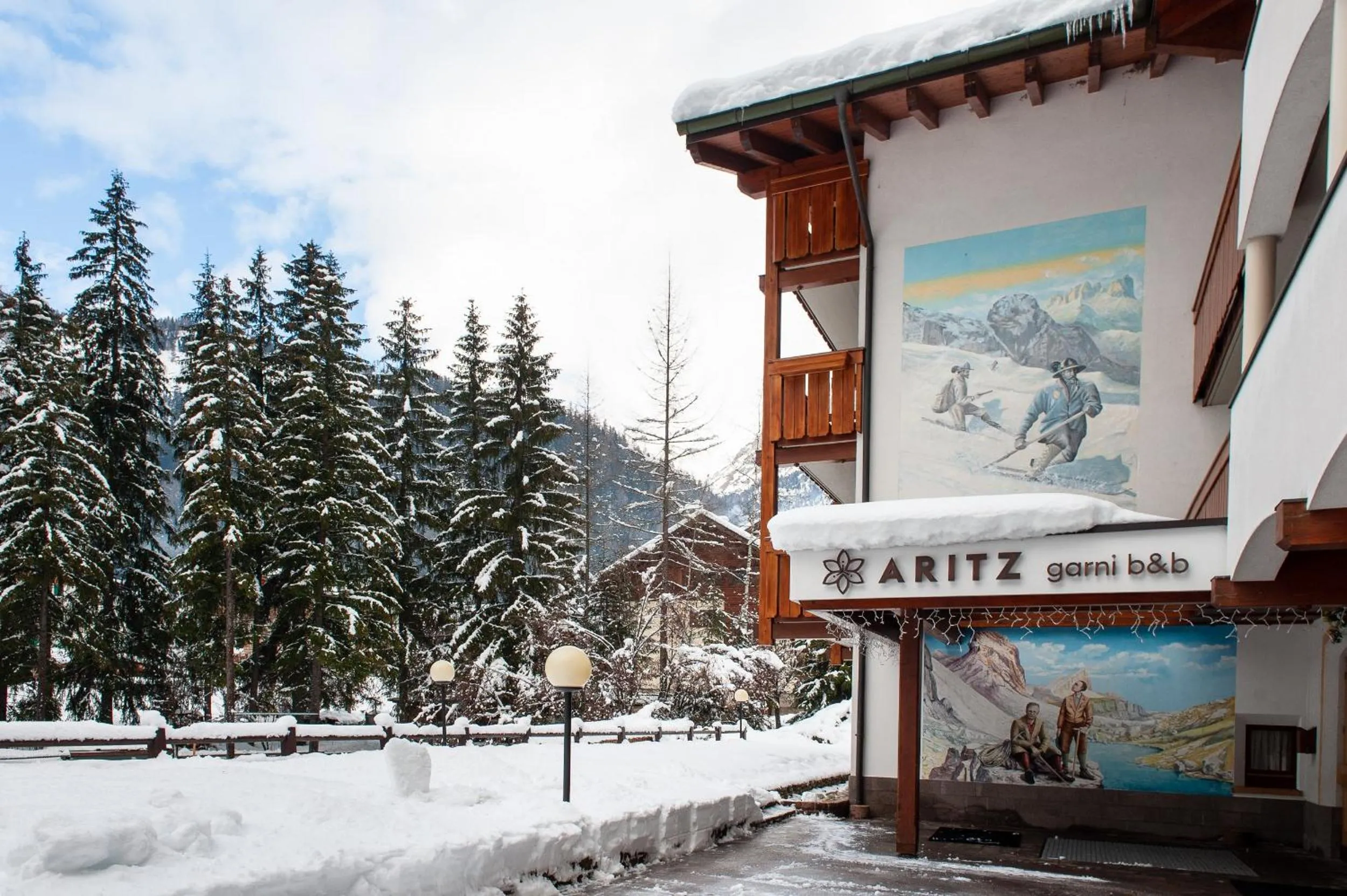 Property building in Garni Aritz