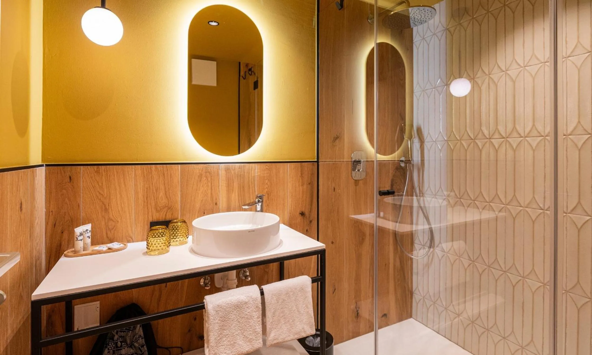 Bathroom in Garni Aritz