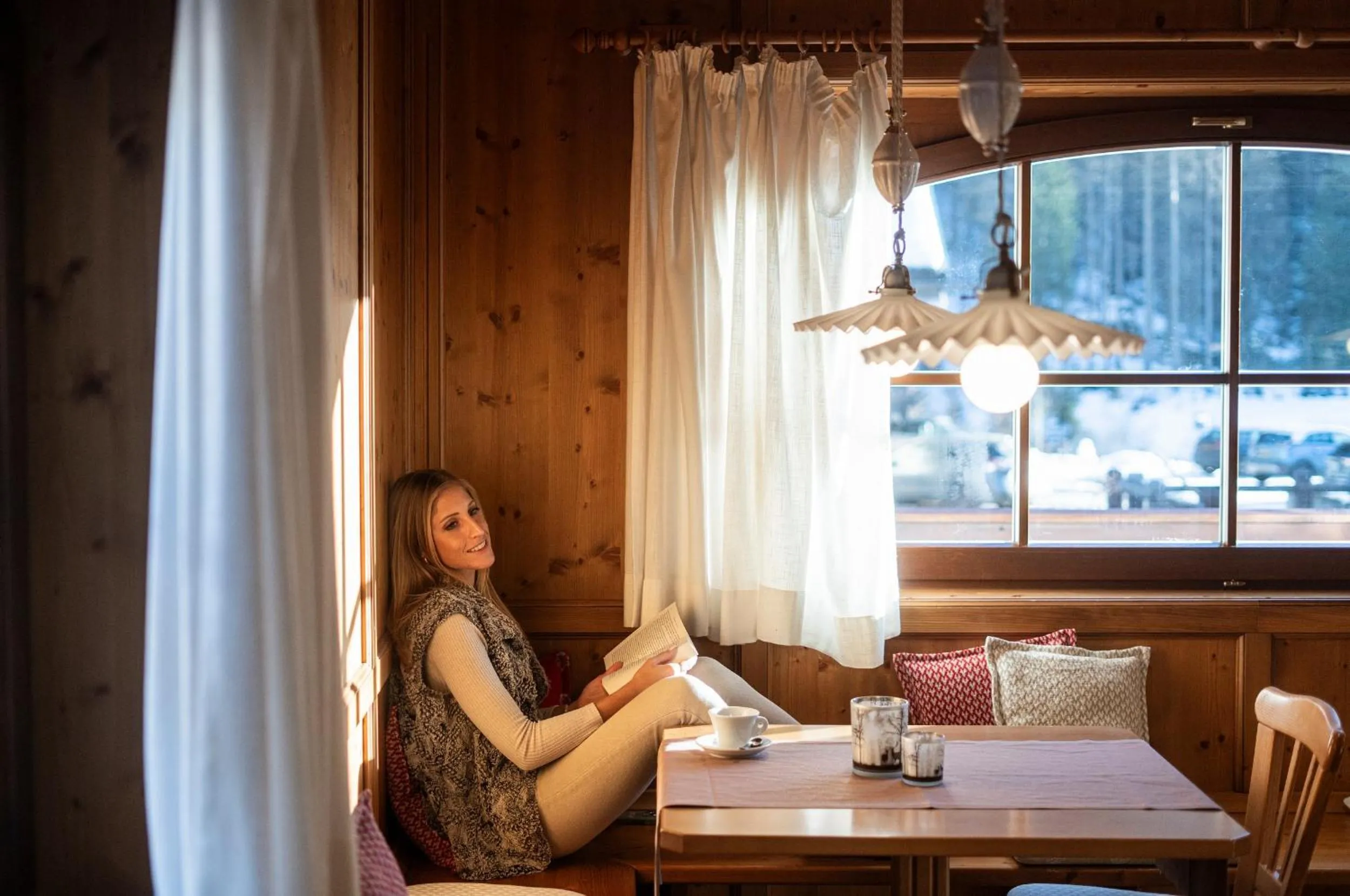 Restaurant/places to eat in Garni Aritz