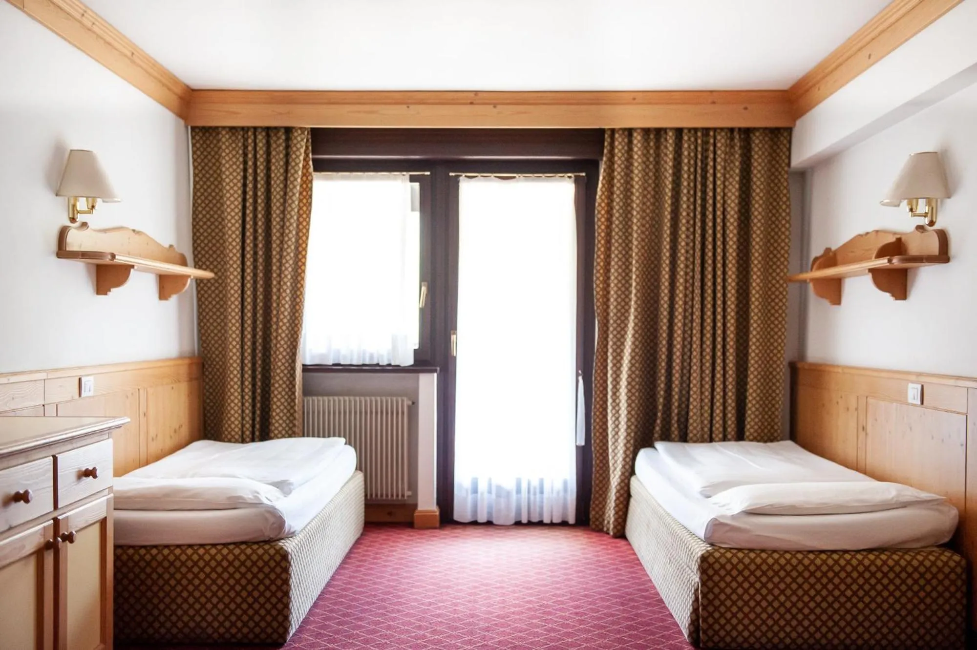 Seating area, Bed in Residence Lastei