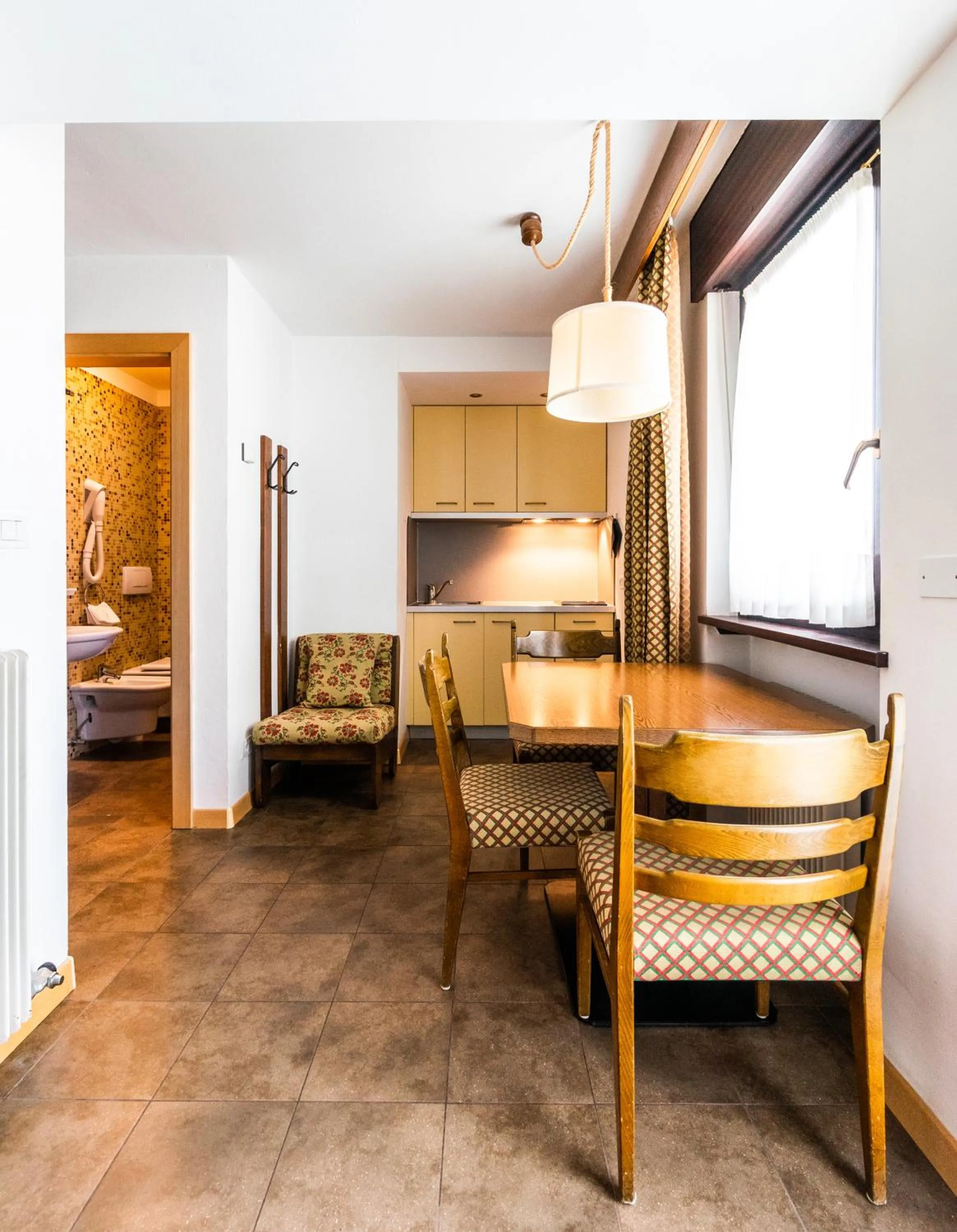 Kitchen or kitchenette, Bed in Residence Lastei