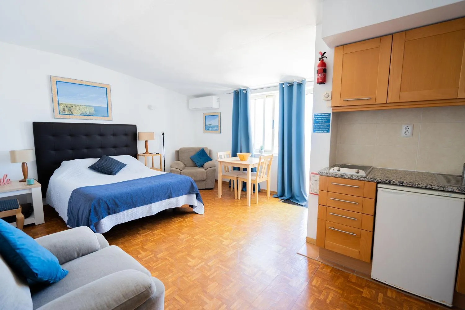 Photo of the whole room, Bed in Luz Beach Apartments