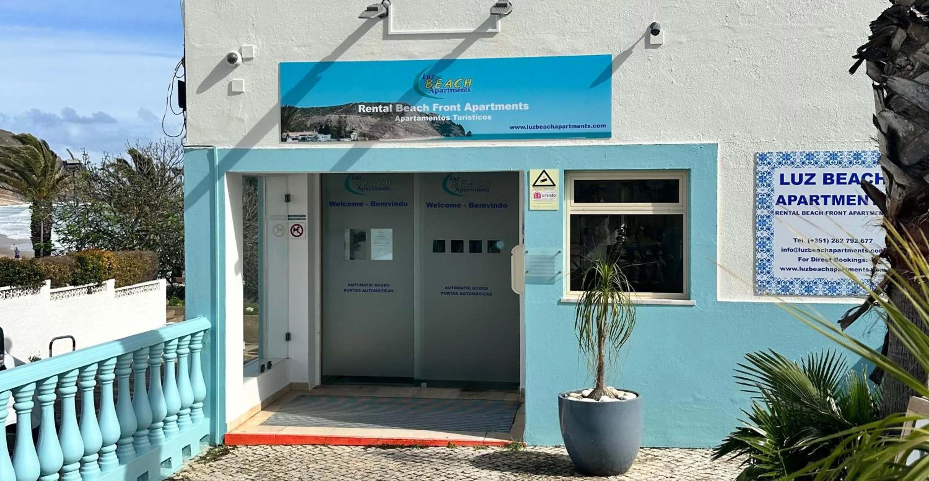 Property building in Luz Beach Apartments