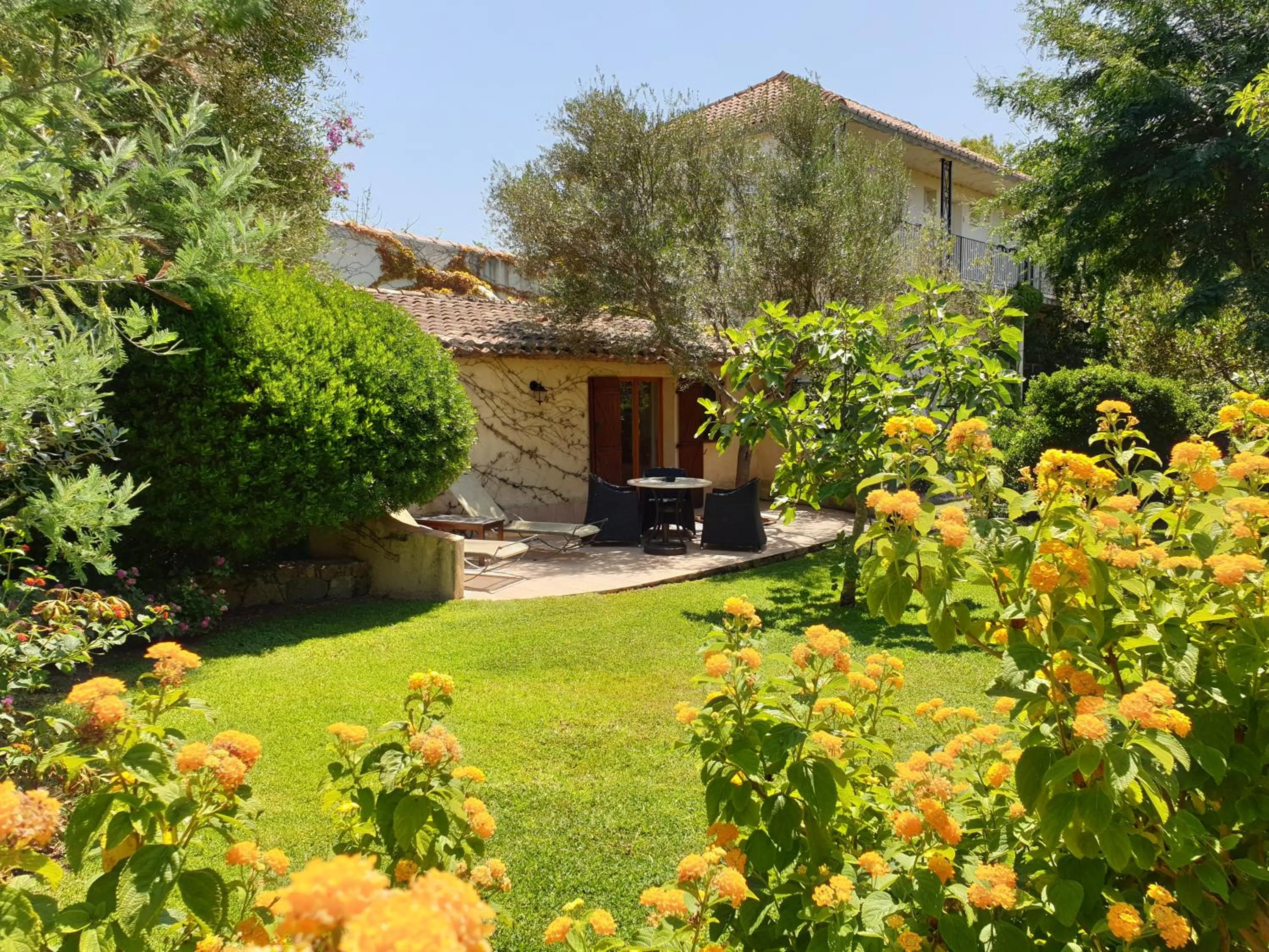 Patio in Résidence Le Home