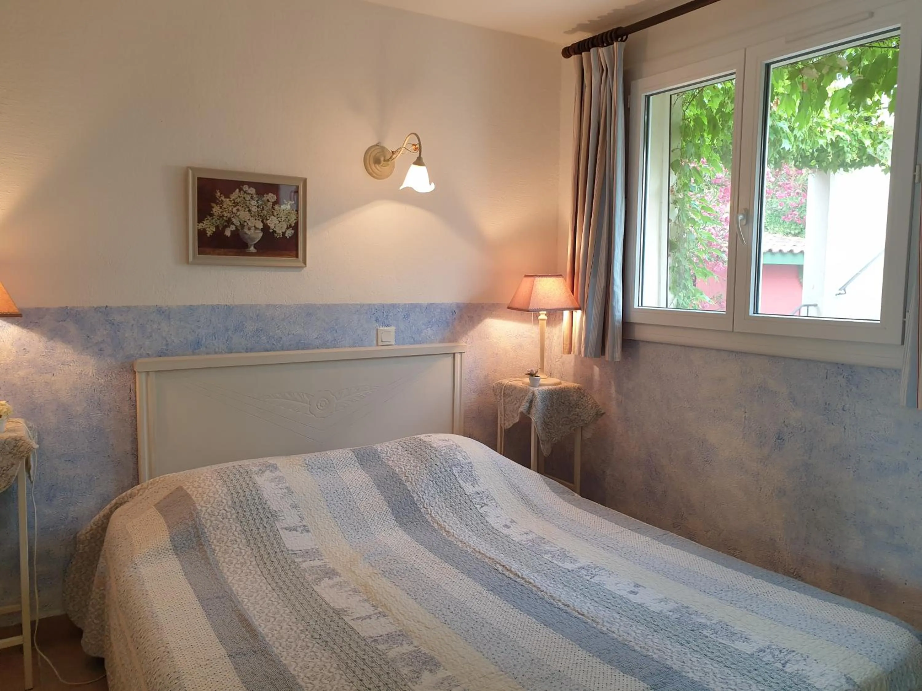 Bed in Résidence Le Home