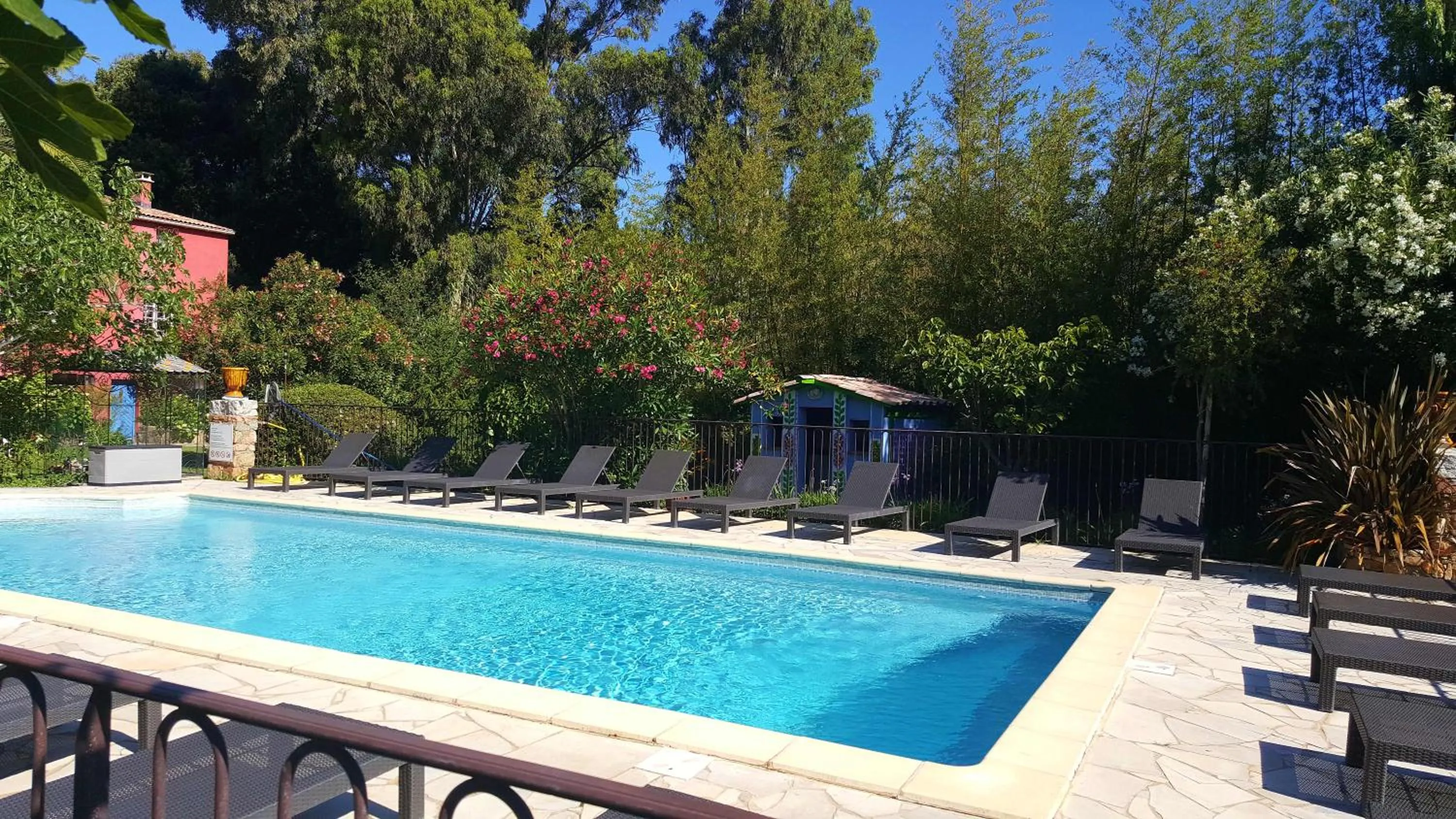 Swimming pool in Résidence Le Home