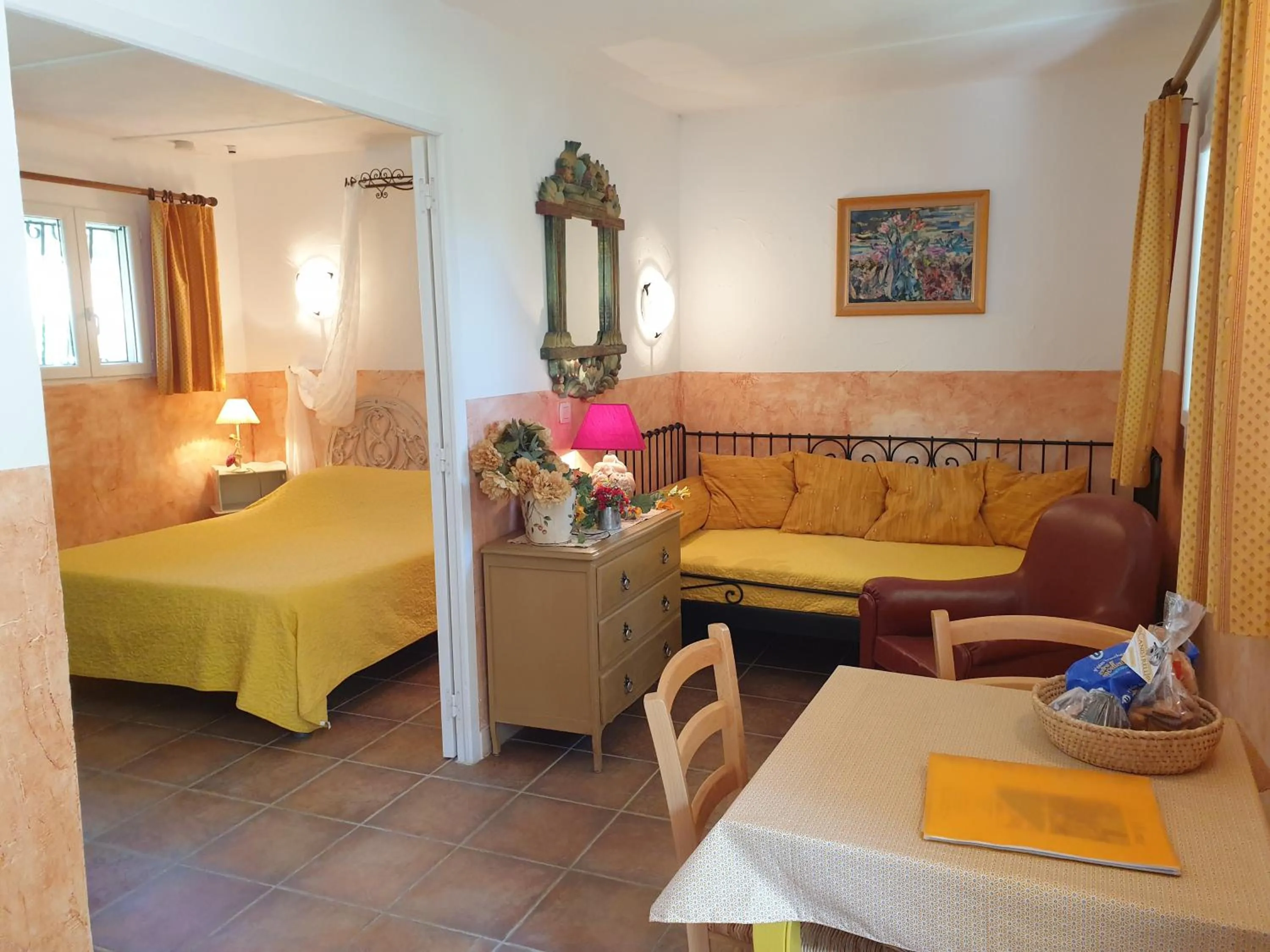 Bed in Résidence Le Home