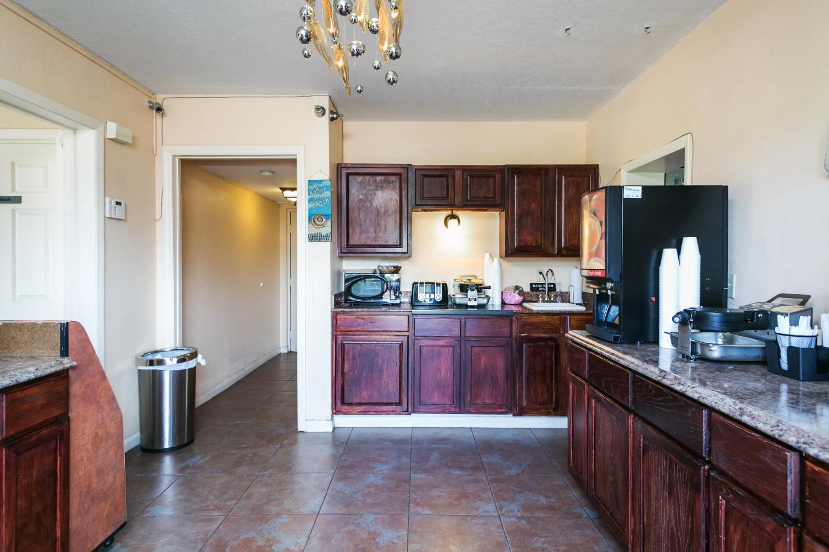 Communal kitchen in Royal Inn Beach Hutchinson Island