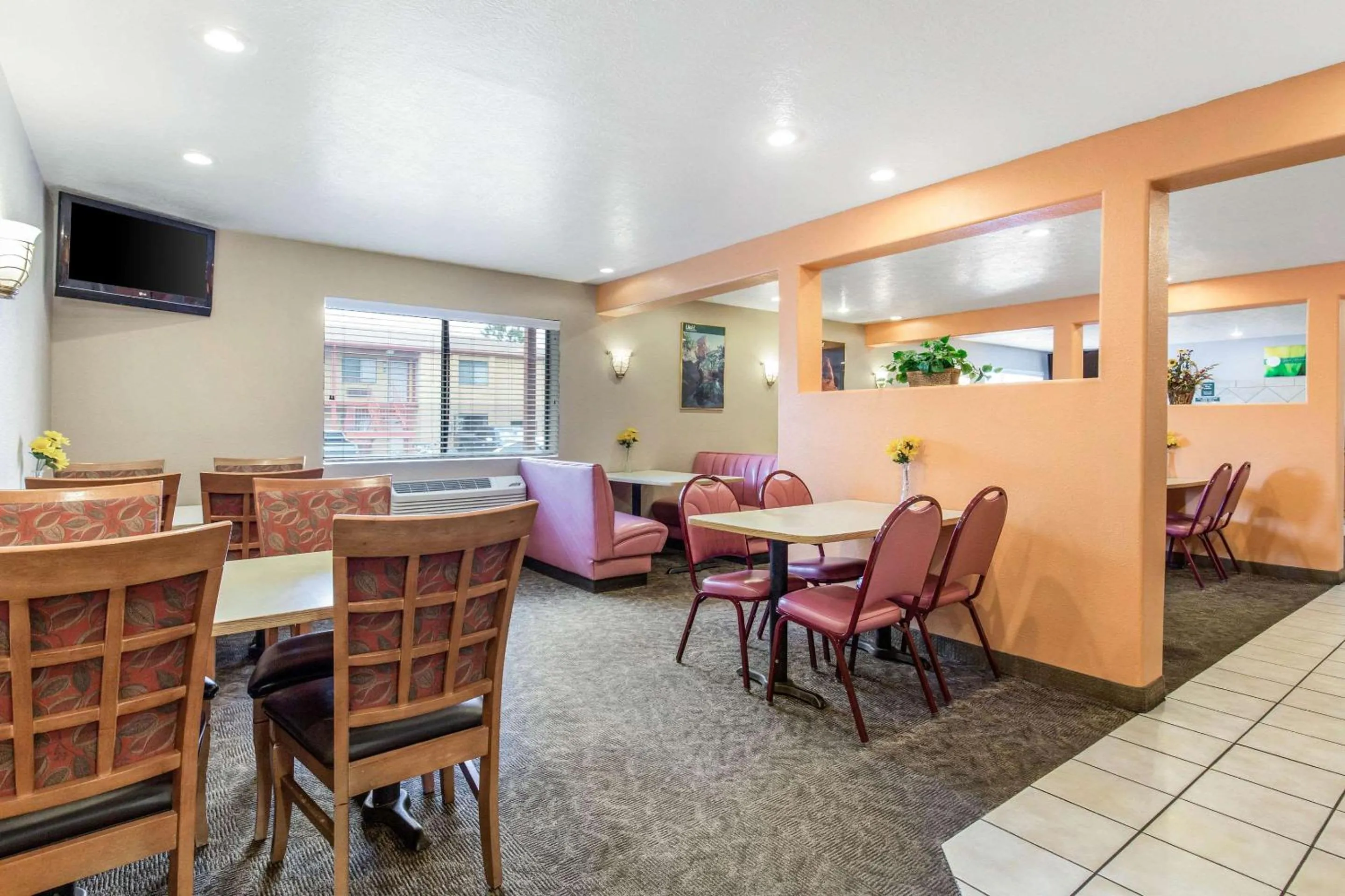 Restaurant/places to eat in Quality Inn Cedar City - University Area