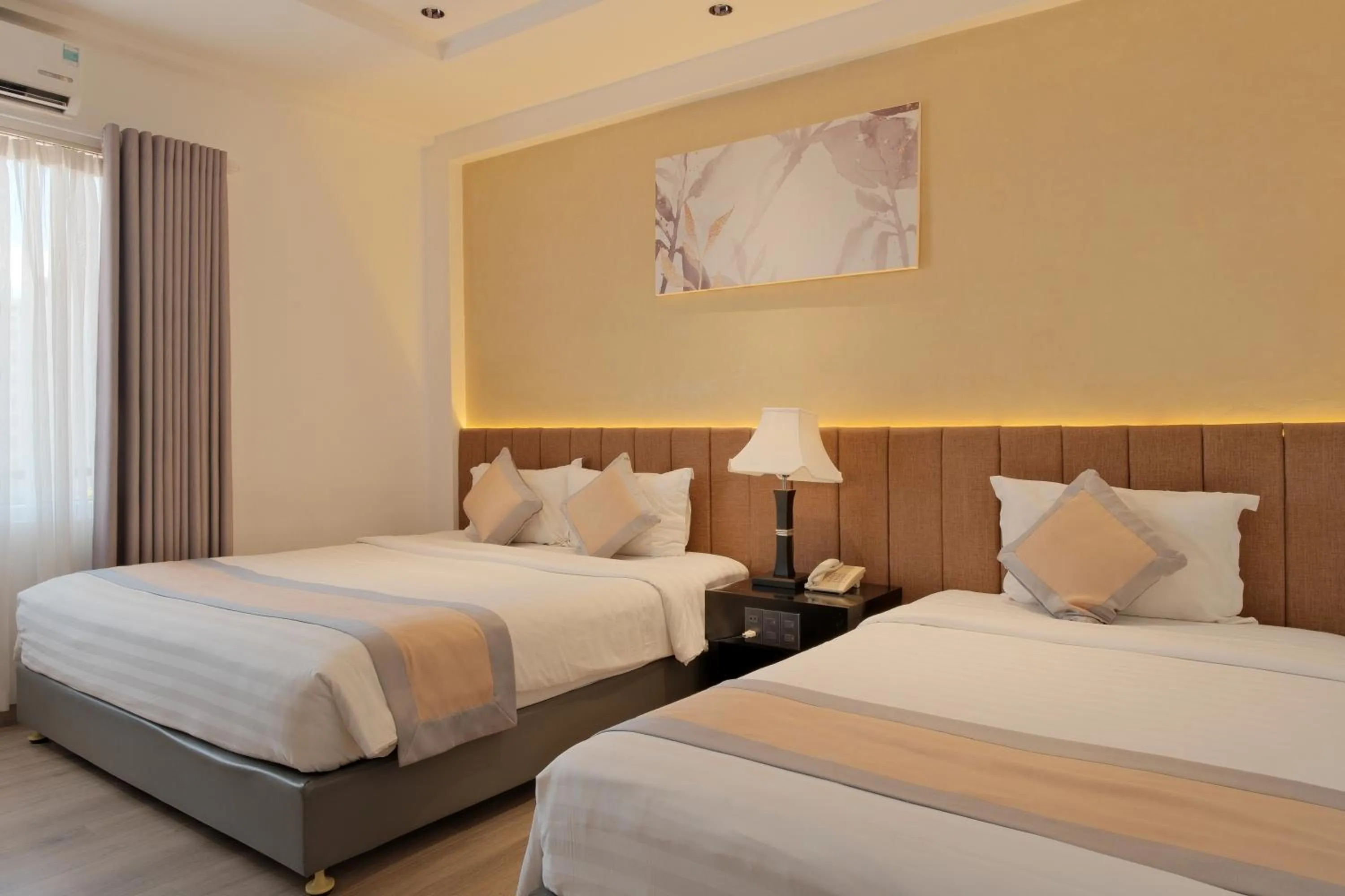 Bed in Rosaleen Boutique Hotel