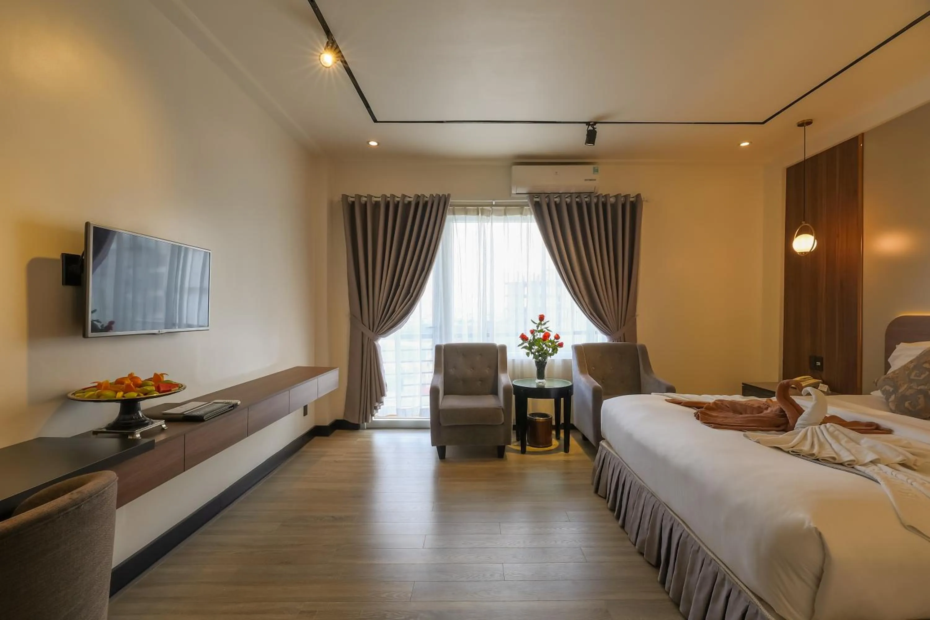 Bed in Rosaleen Boutique Hotel