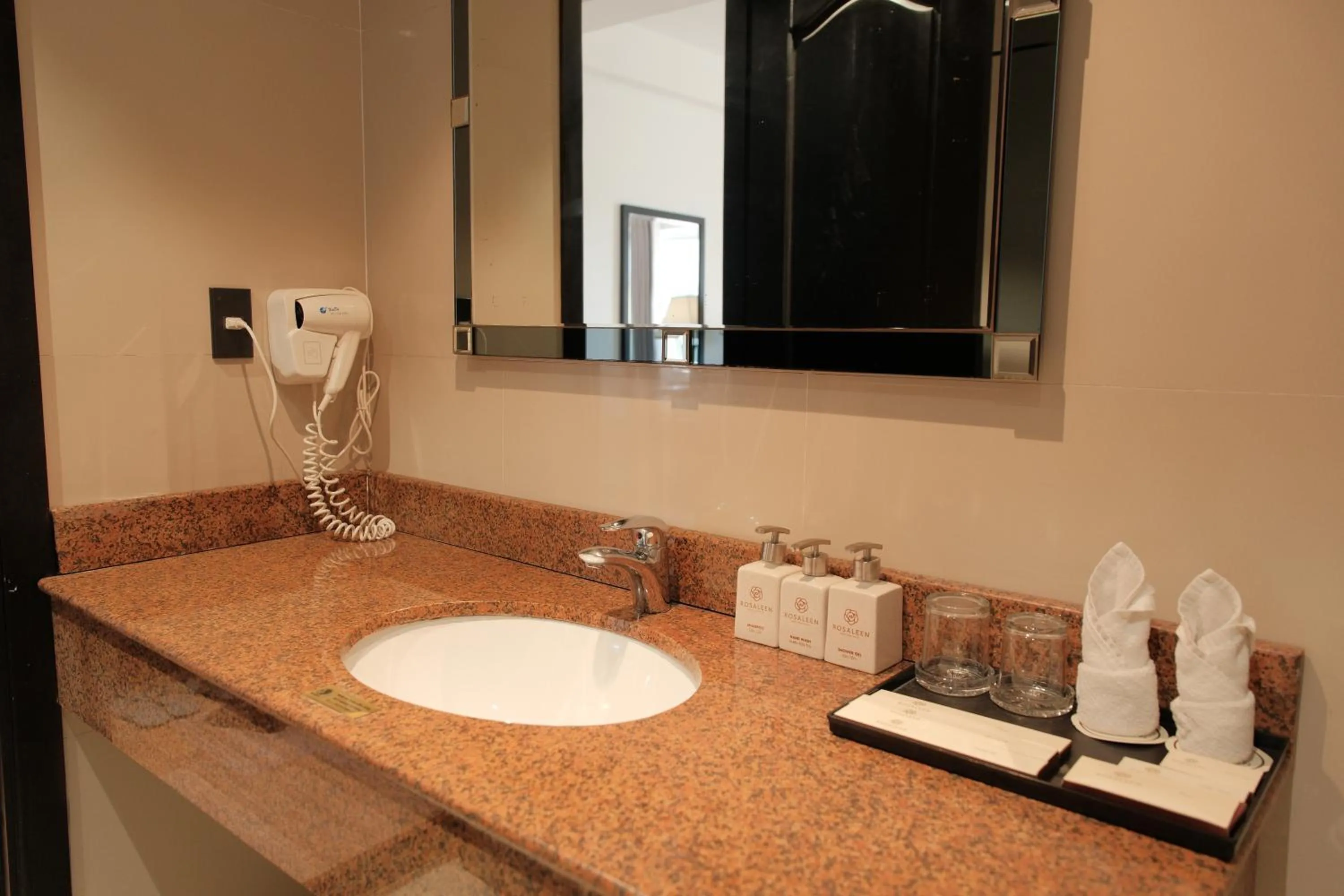 Shower in Rosaleen Boutique Hotel