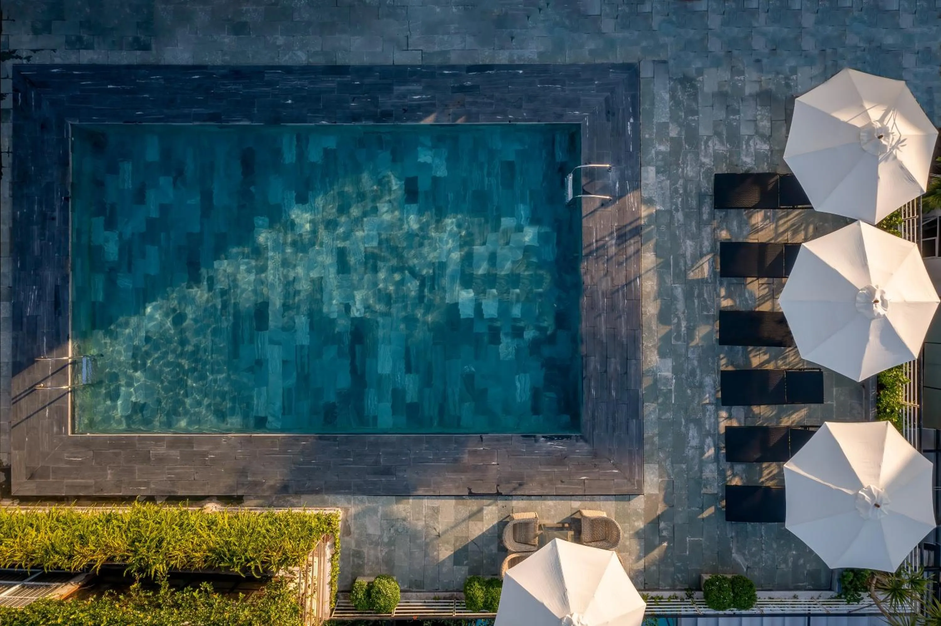 Day in Rosaleen Boutique Hotel