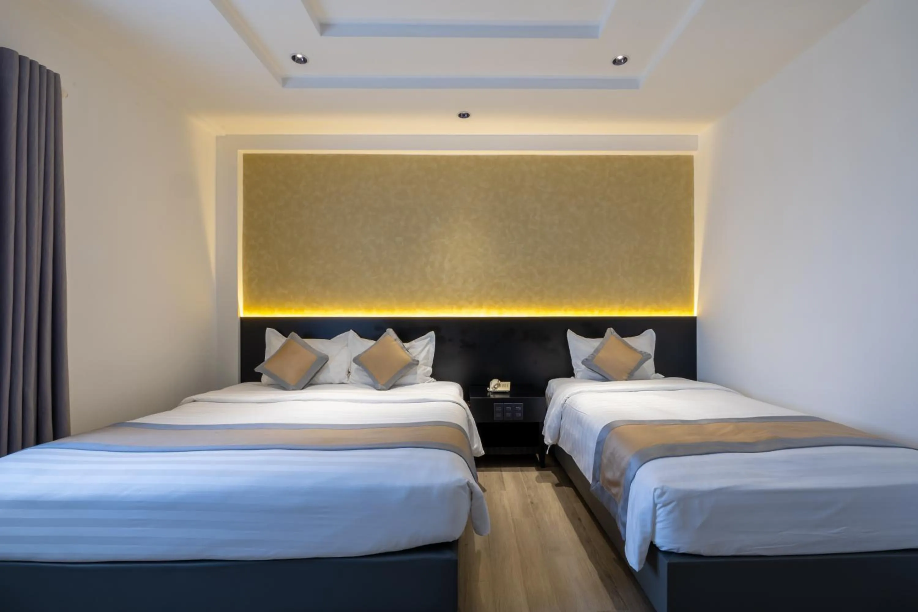 Bed in Rosaleen Boutique Hotel