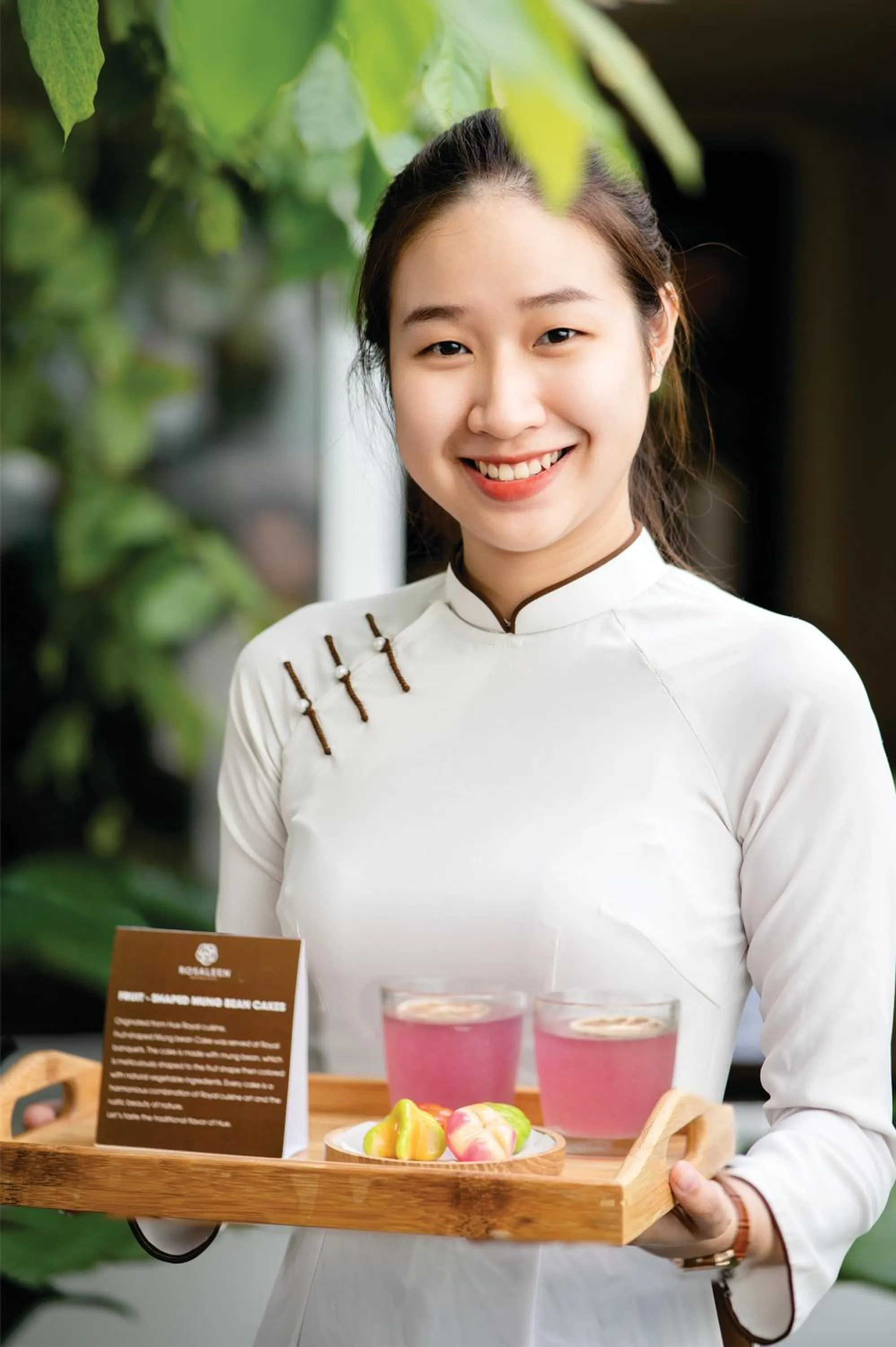 Restaurant/places to eat in Rosaleen Boutique Hotel