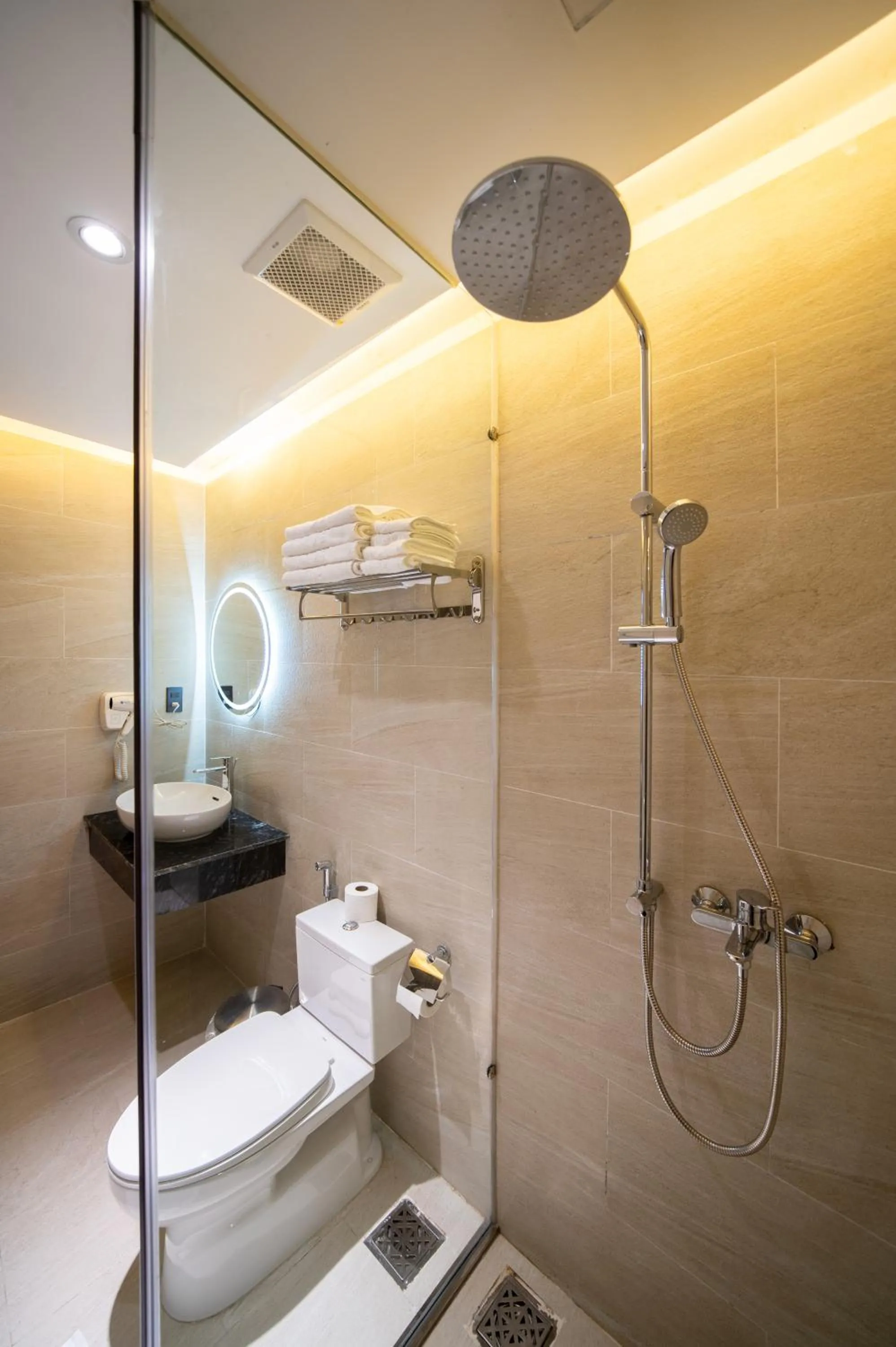 Shower in Rosaleen Boutique Hotel