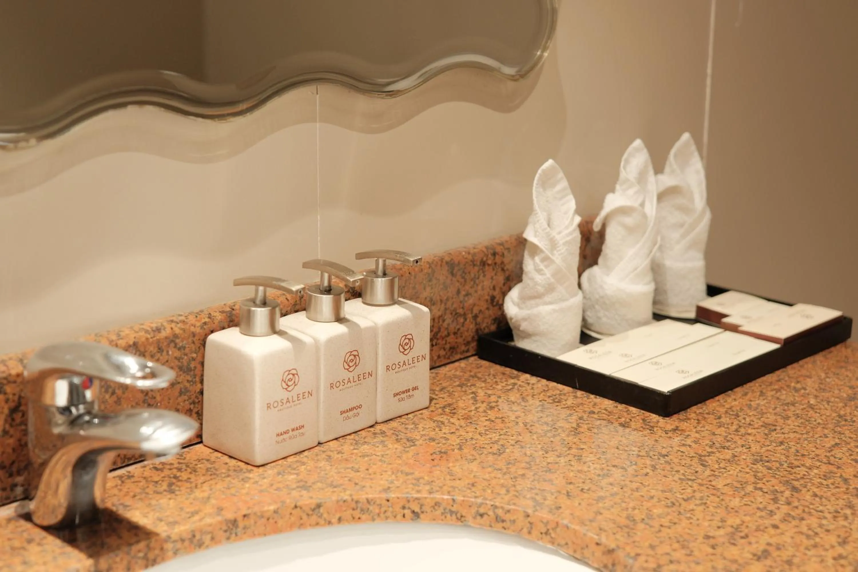 Shower in Rosaleen Boutique Hotel