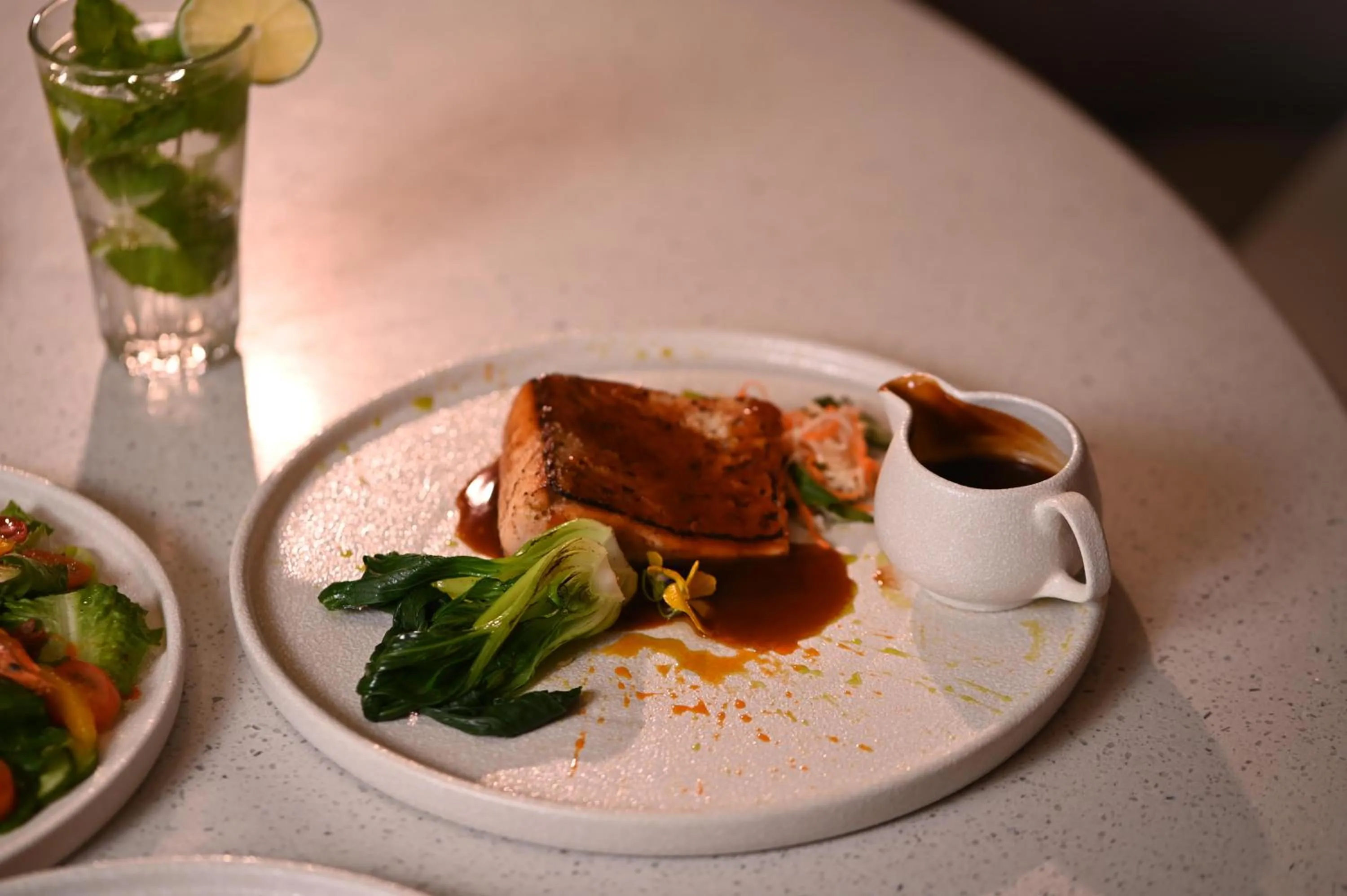 Food and drinks in Rosaleen Boutique Hotel