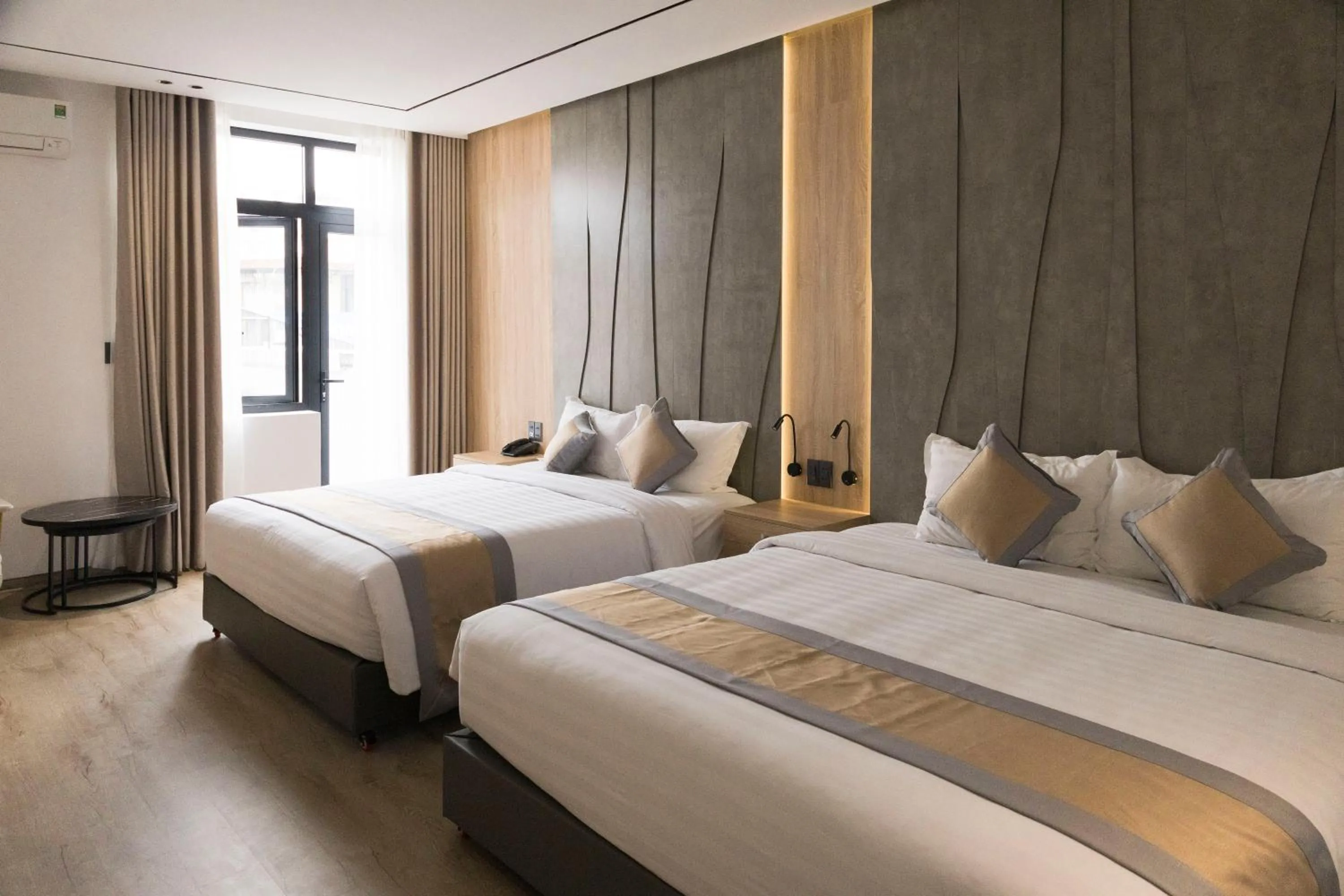 Bed in Rosaleen Boutique Hotel