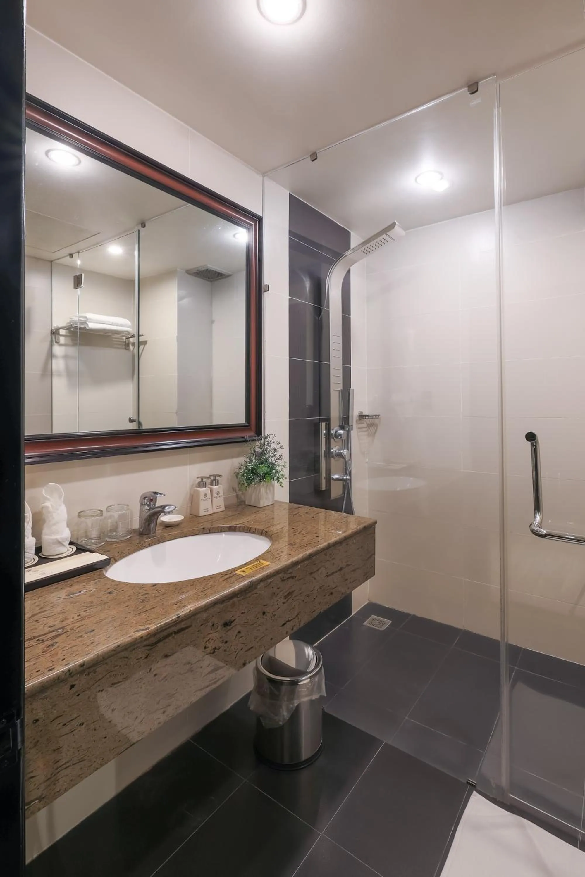 Shower in Rosaleen Boutique Hotel