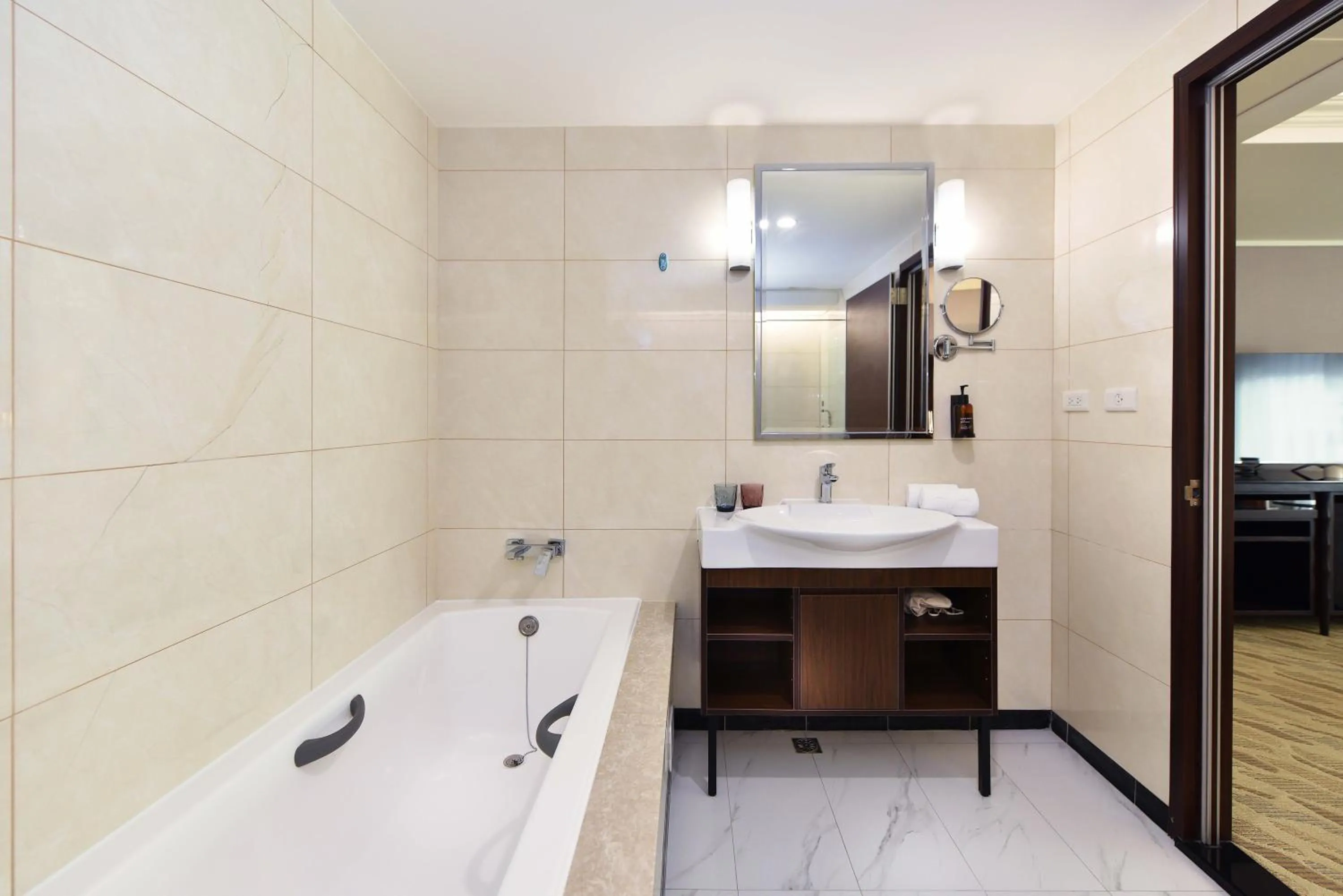 Bathroom in Fullon Poshtel - Linkou
