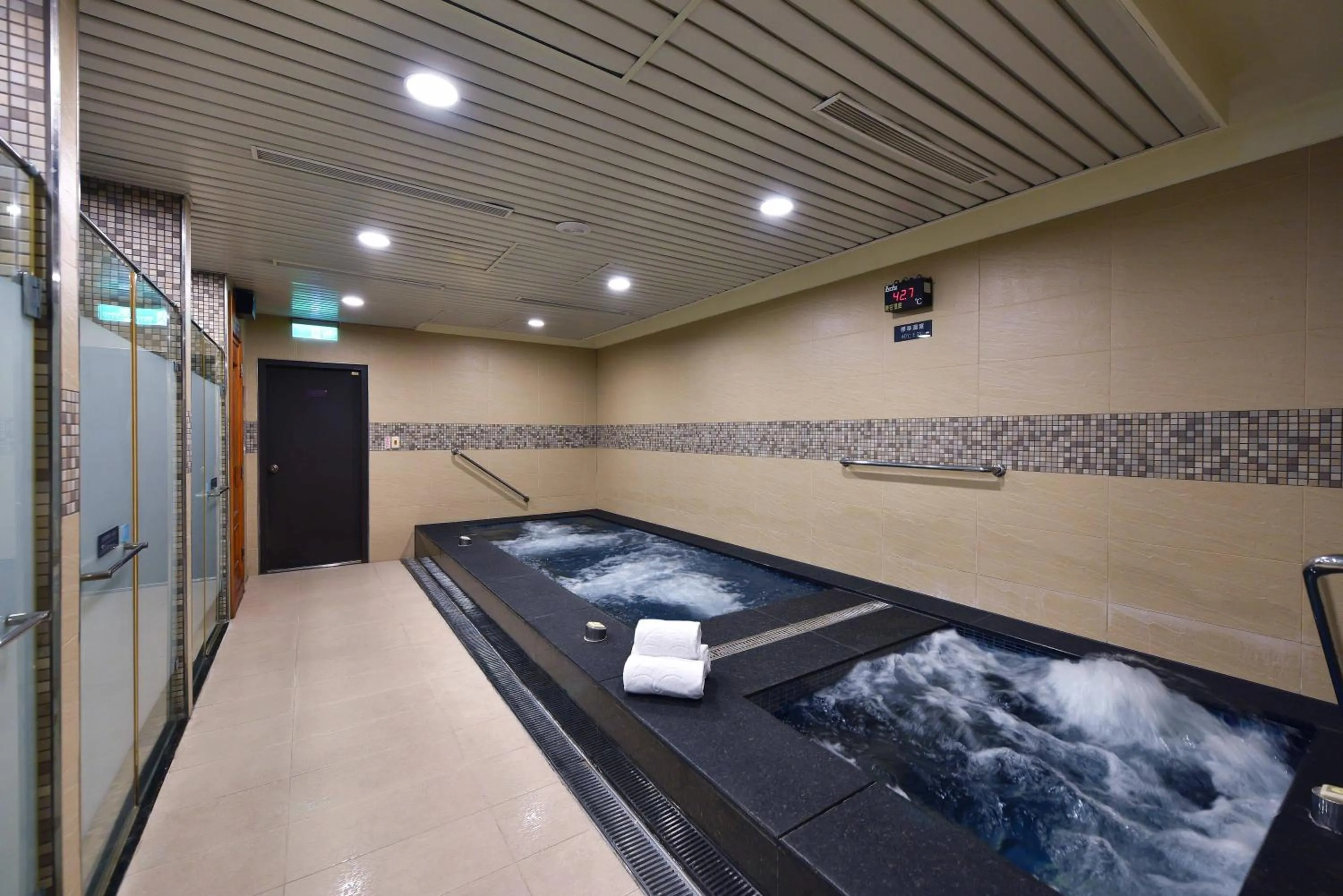 Hot Spring Bath in Fullon Poshtel - Linkou