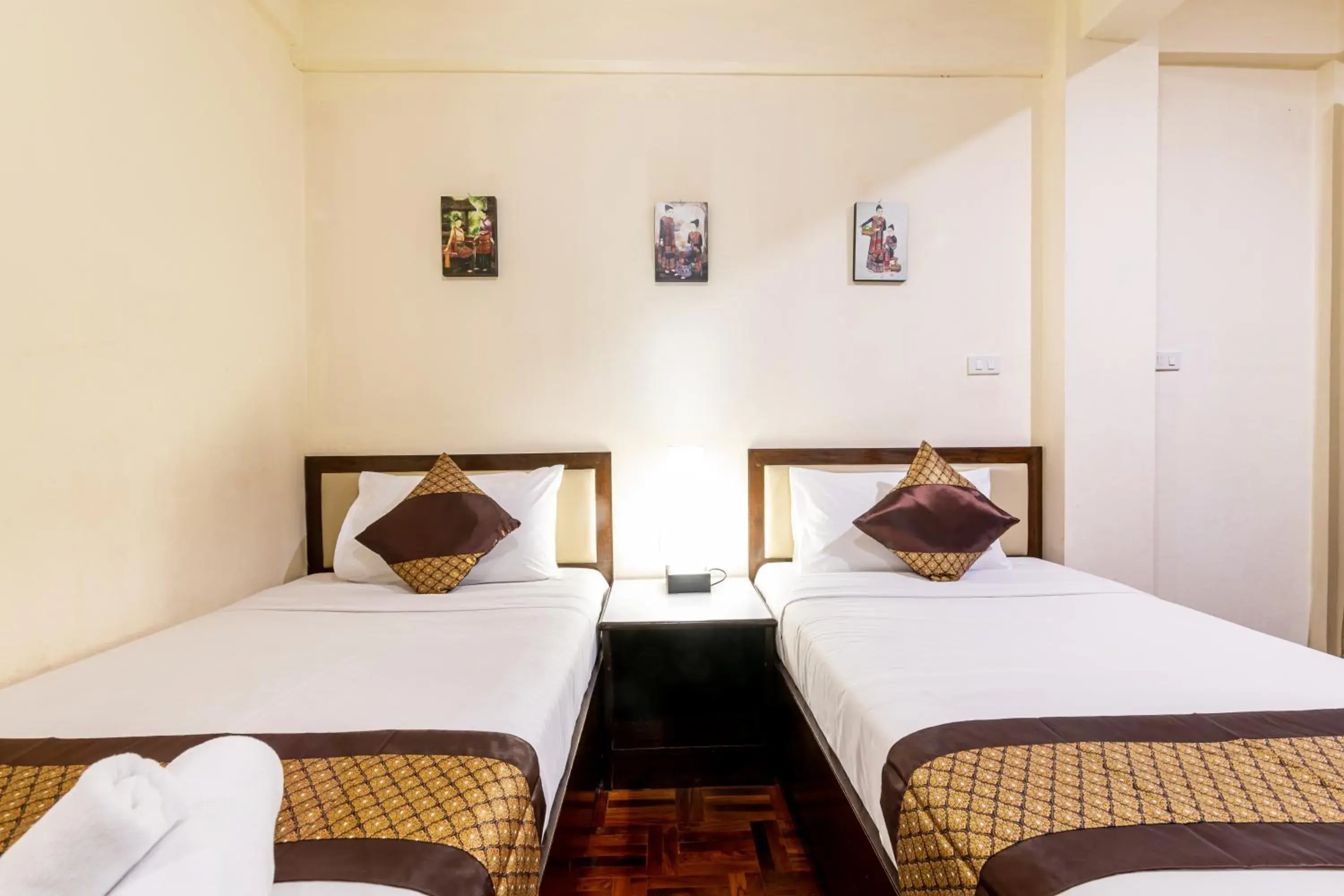 Deluxe Twin Room in The Palm Garden Hotel Deluxe Twin Room in The Palm Garden Hotel