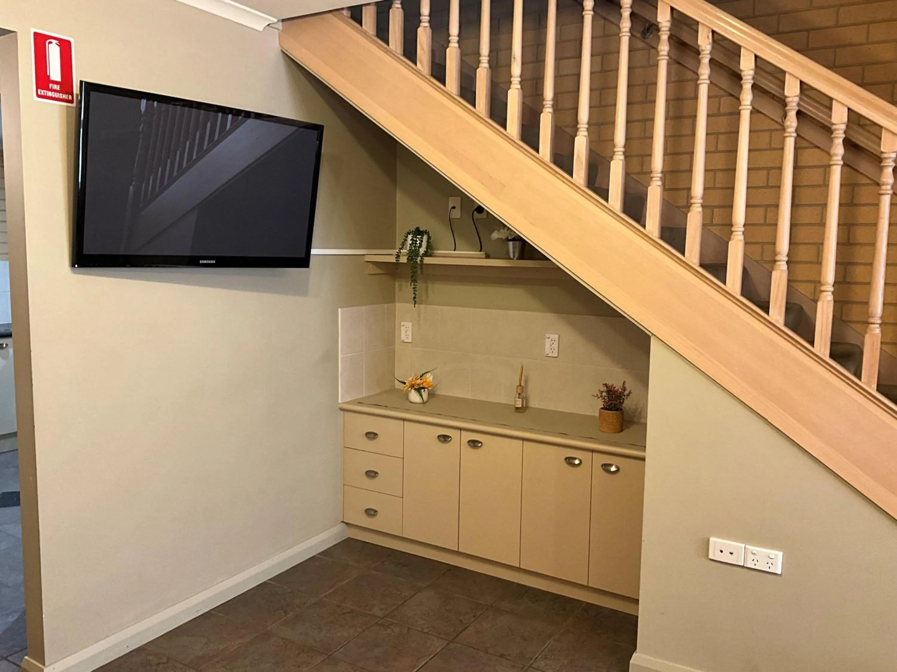 Albury Georgian Motel & Suites