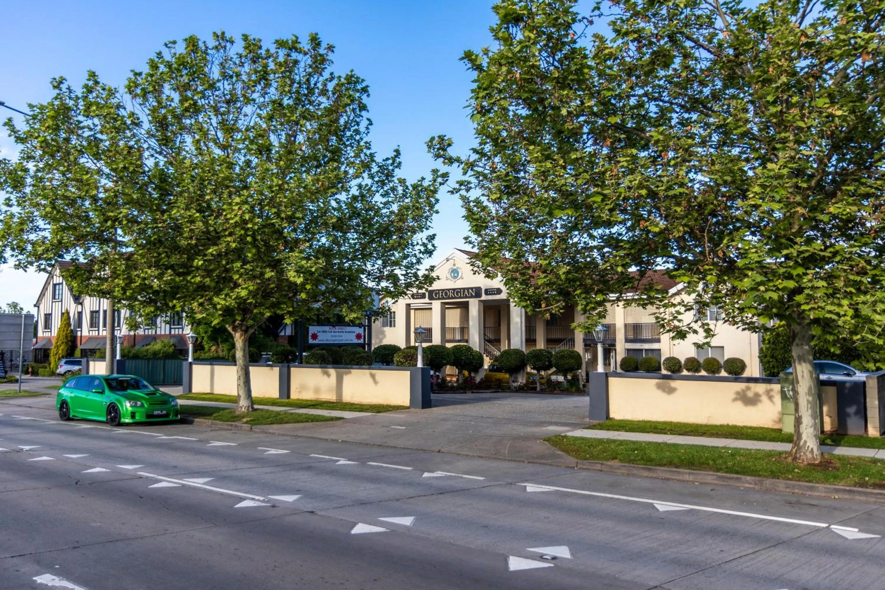 Albury Georgian Motel & Suites