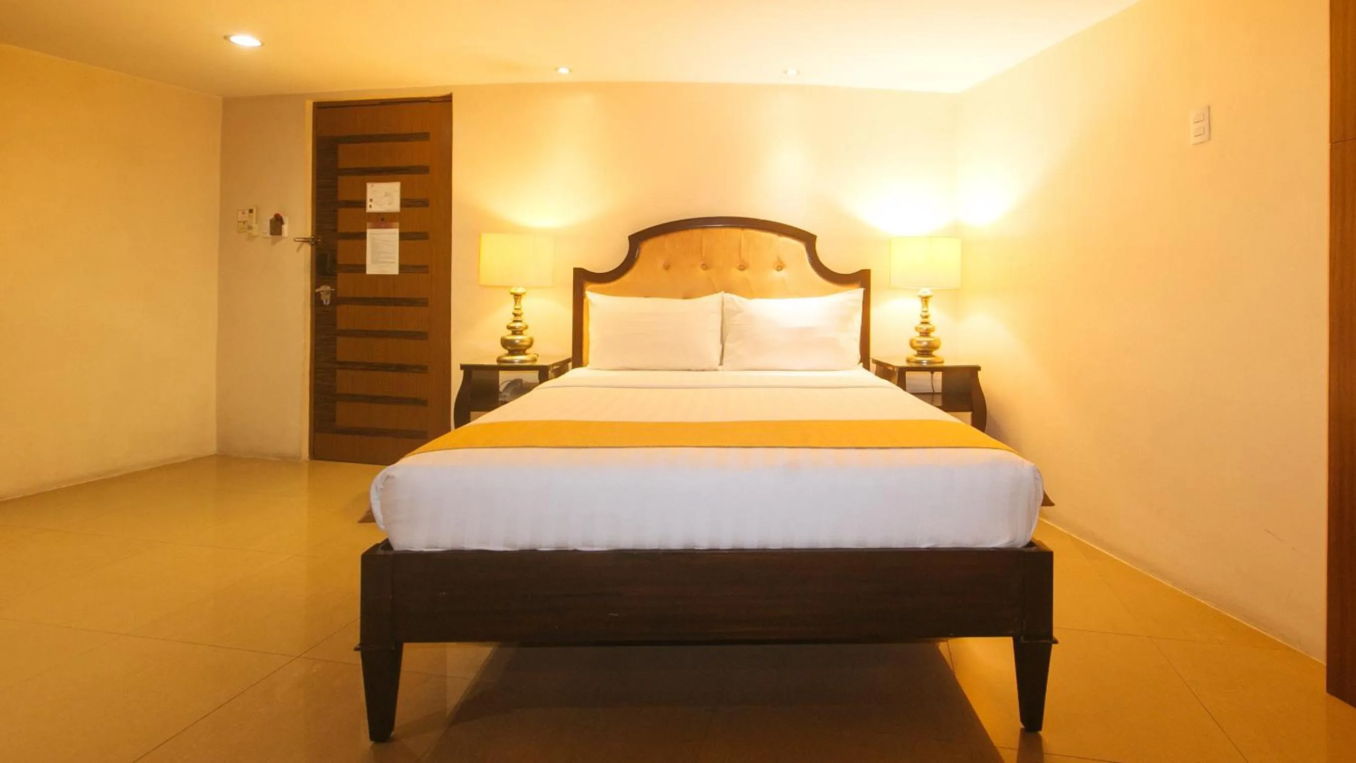 Bed in Torre Venezia Suites