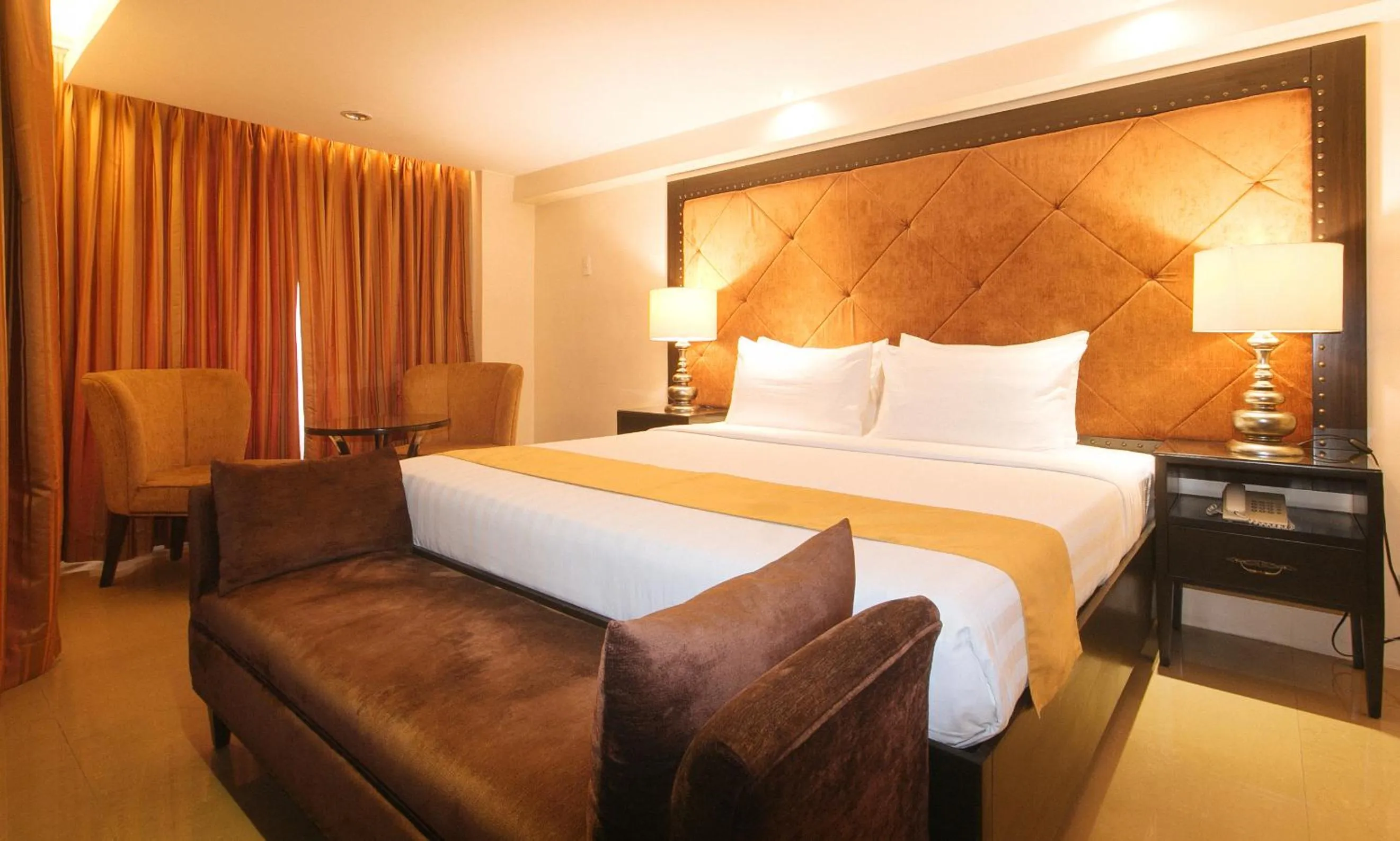 Bed in Torre Venezia Suites