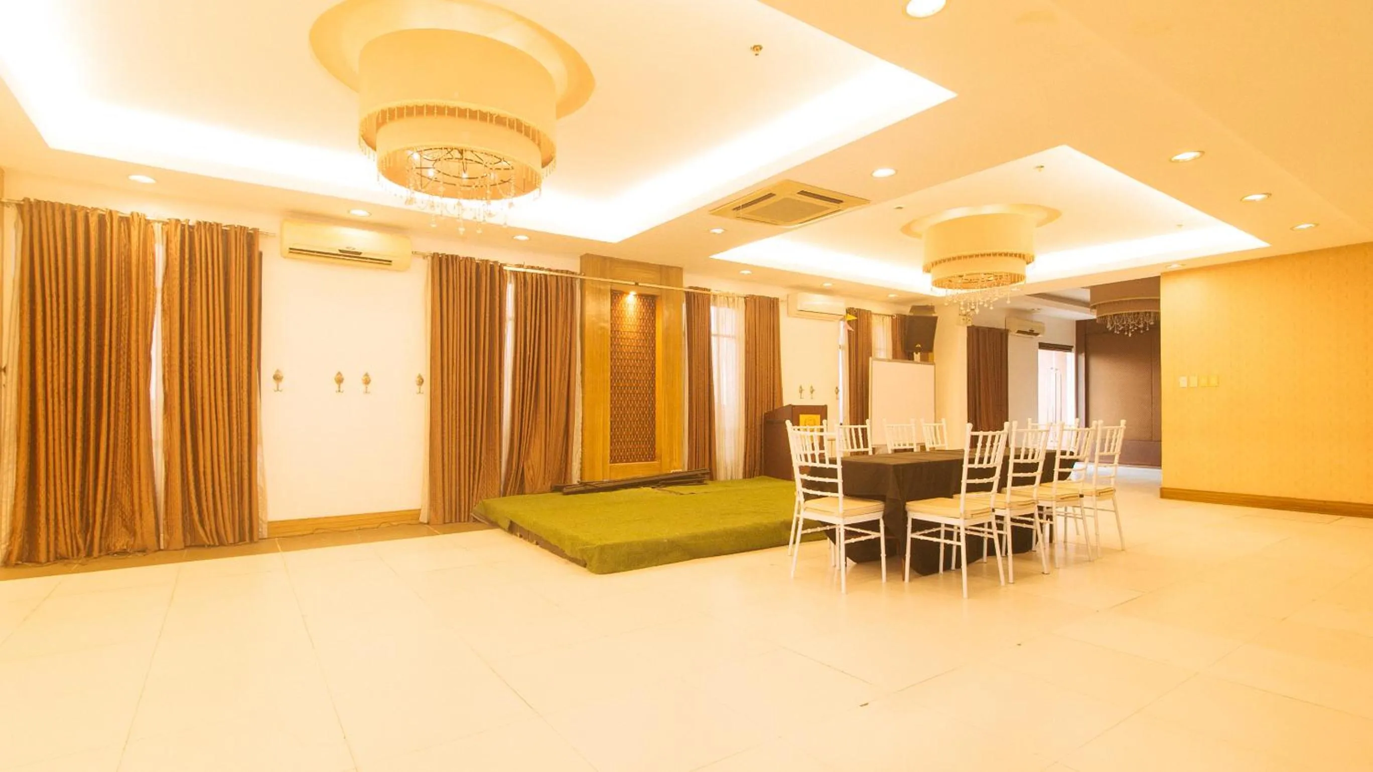 Meeting/conference room in Torre Venezia Suites