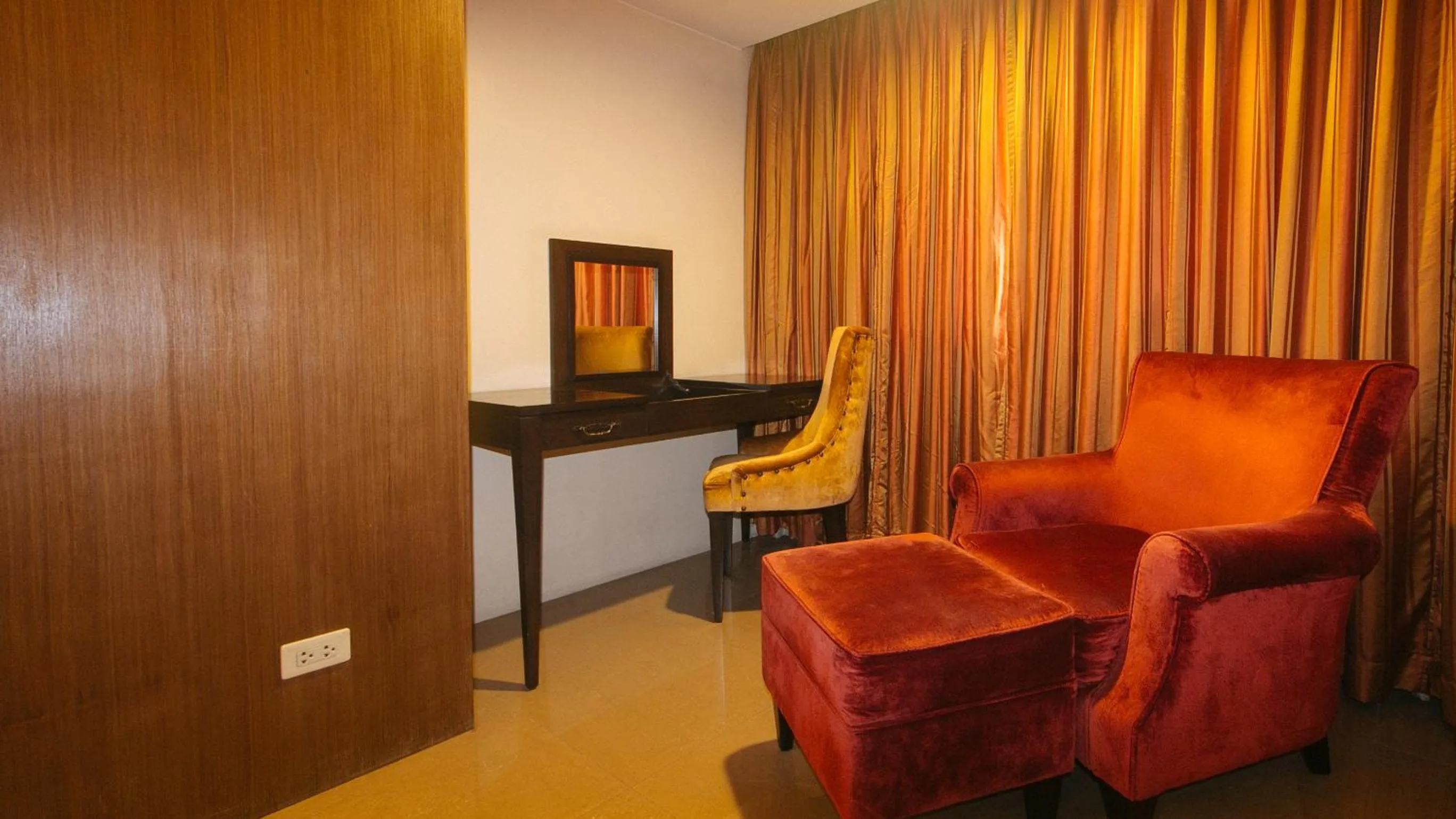 Seating area in Torre Venezia Suites