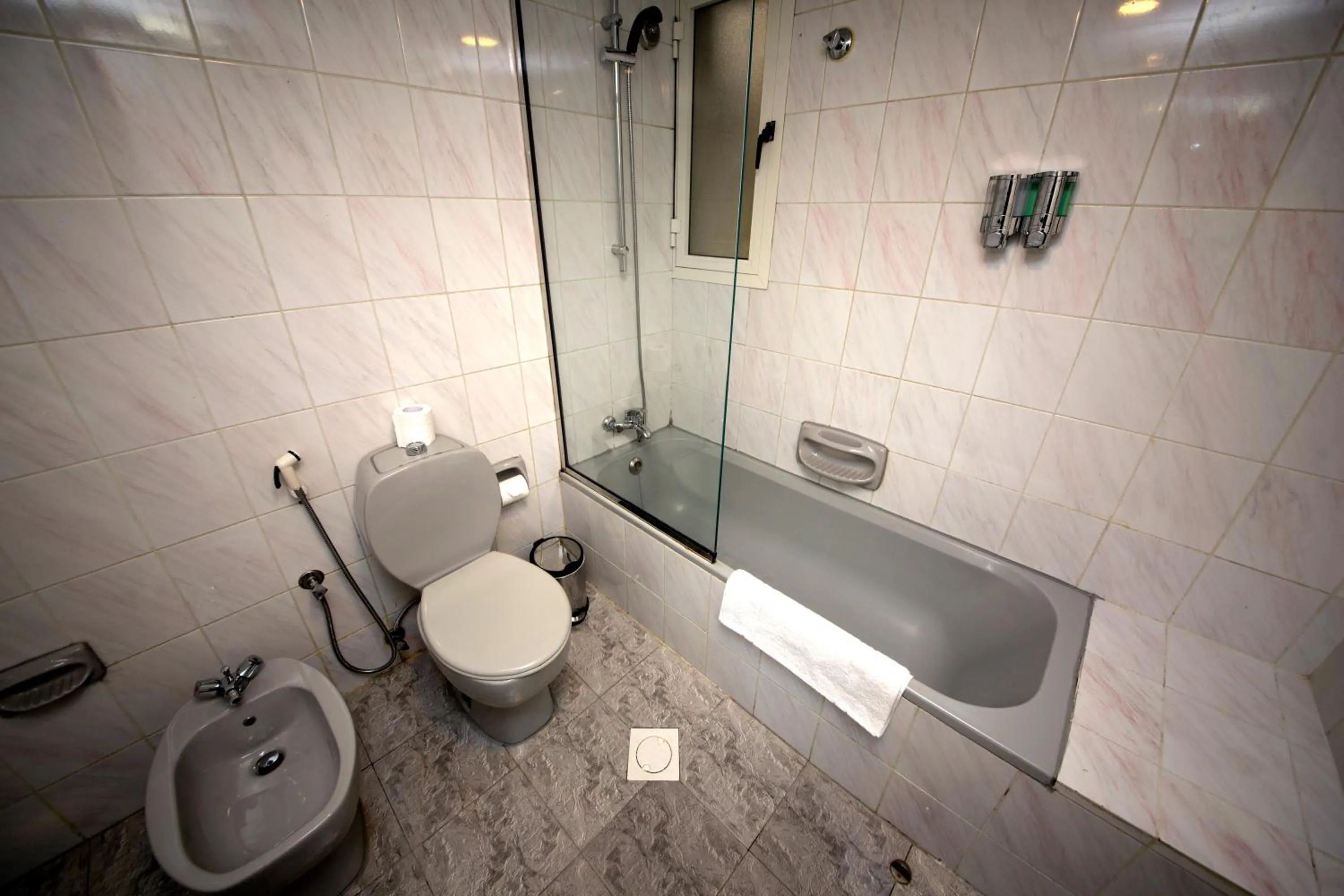 Bathroom in Mount Royal Hotel