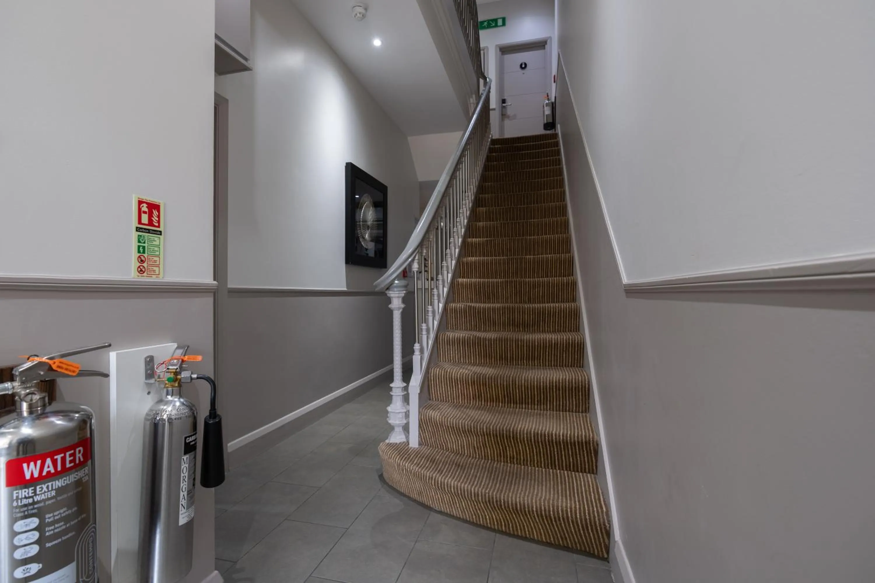 Property building in Simply Rooms & Suites